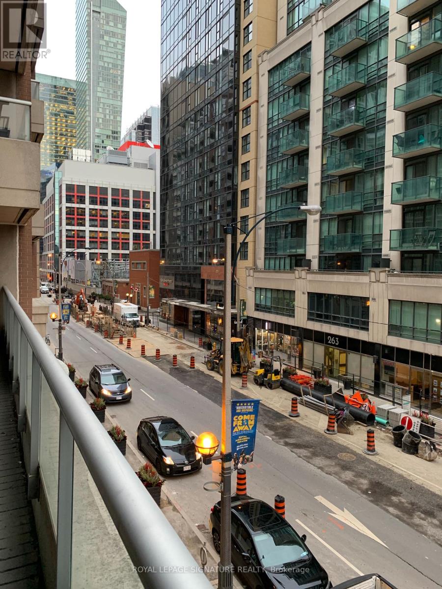 313 - 270 Wellington Street W, Toronto, Ontario  M5V 3P5 - Photo 11 - C13512388