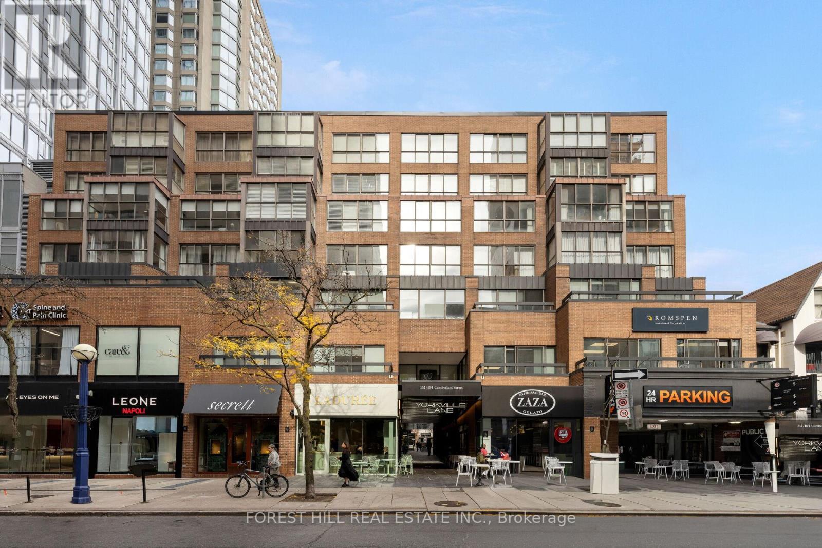 404 - 164 CUMBERLAND STREET, Toronto, Ontario