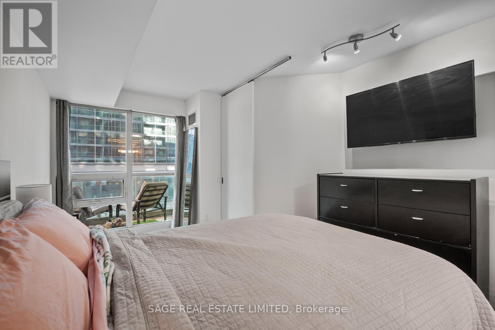 815 - 18 Yonge Street, Toronto, Ontario  M5E 1Z8 - Photo 23 - C13512682
