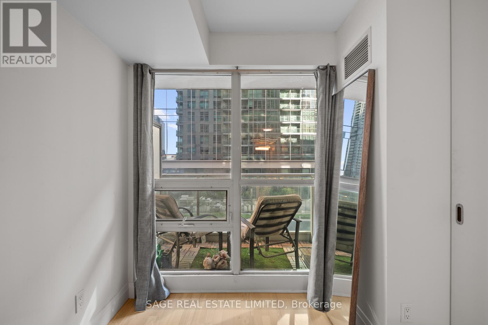815 - 18 Yonge Street, Toronto, Ontario  M5E 1Z8 - Photo 25 - C13512682