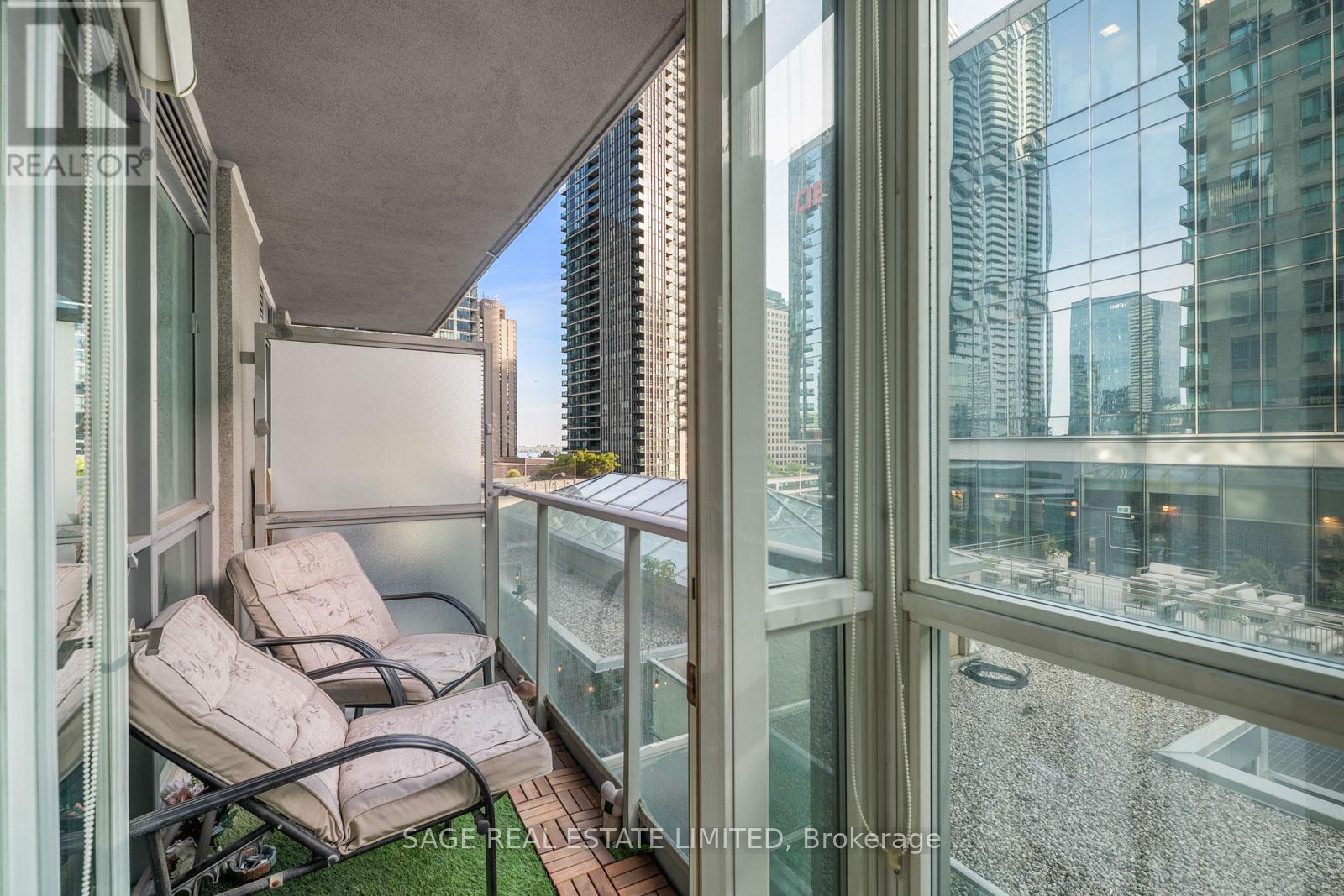 815 - 18 Yonge Street, Toronto, Ontario  M5E 1Z8 - Photo 26 - C13512682