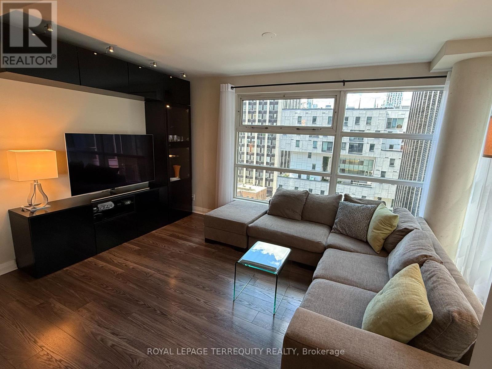 1101 - 50 Lombard Street, Toronto, Ontario  M5C 2X4 - Photo 2 - C13512706