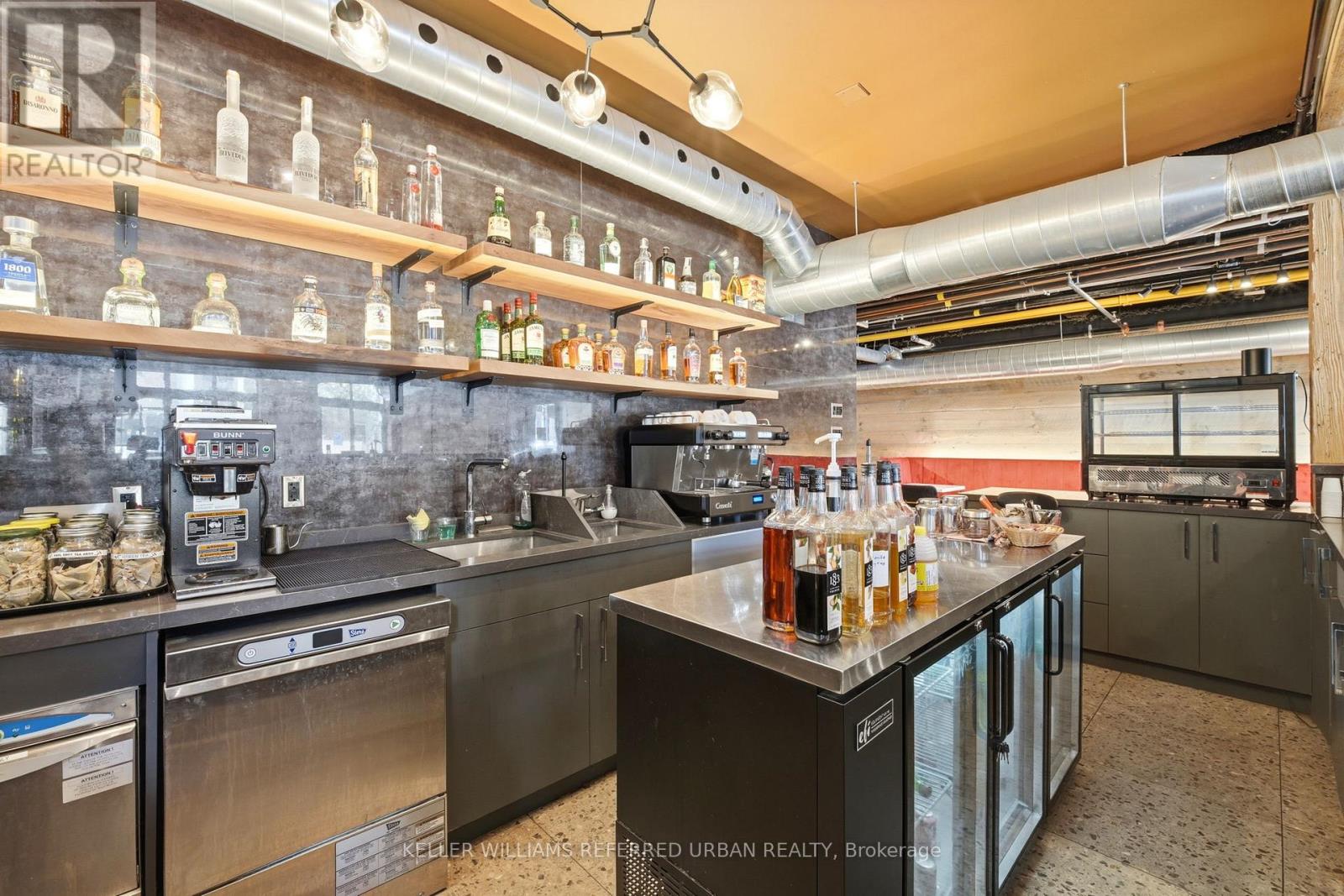 #110 - 35 Mccaul Street, Toronto, Ontario  M5T 1V7 - Photo 10 - C13512728