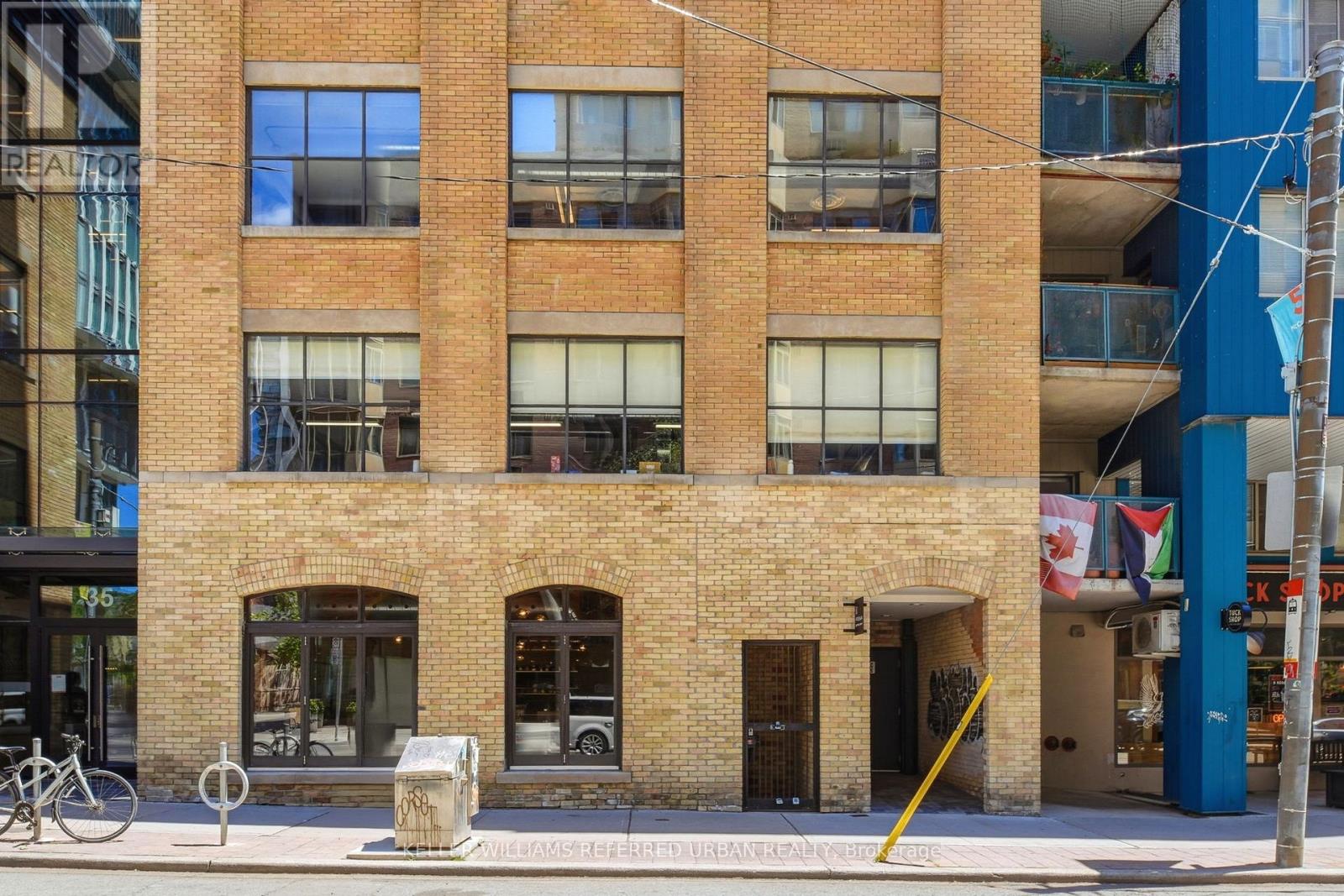 #110 - 35 Mccaul Street, Toronto, Ontario  M5T 1V7 - Photo 3 - C13512728