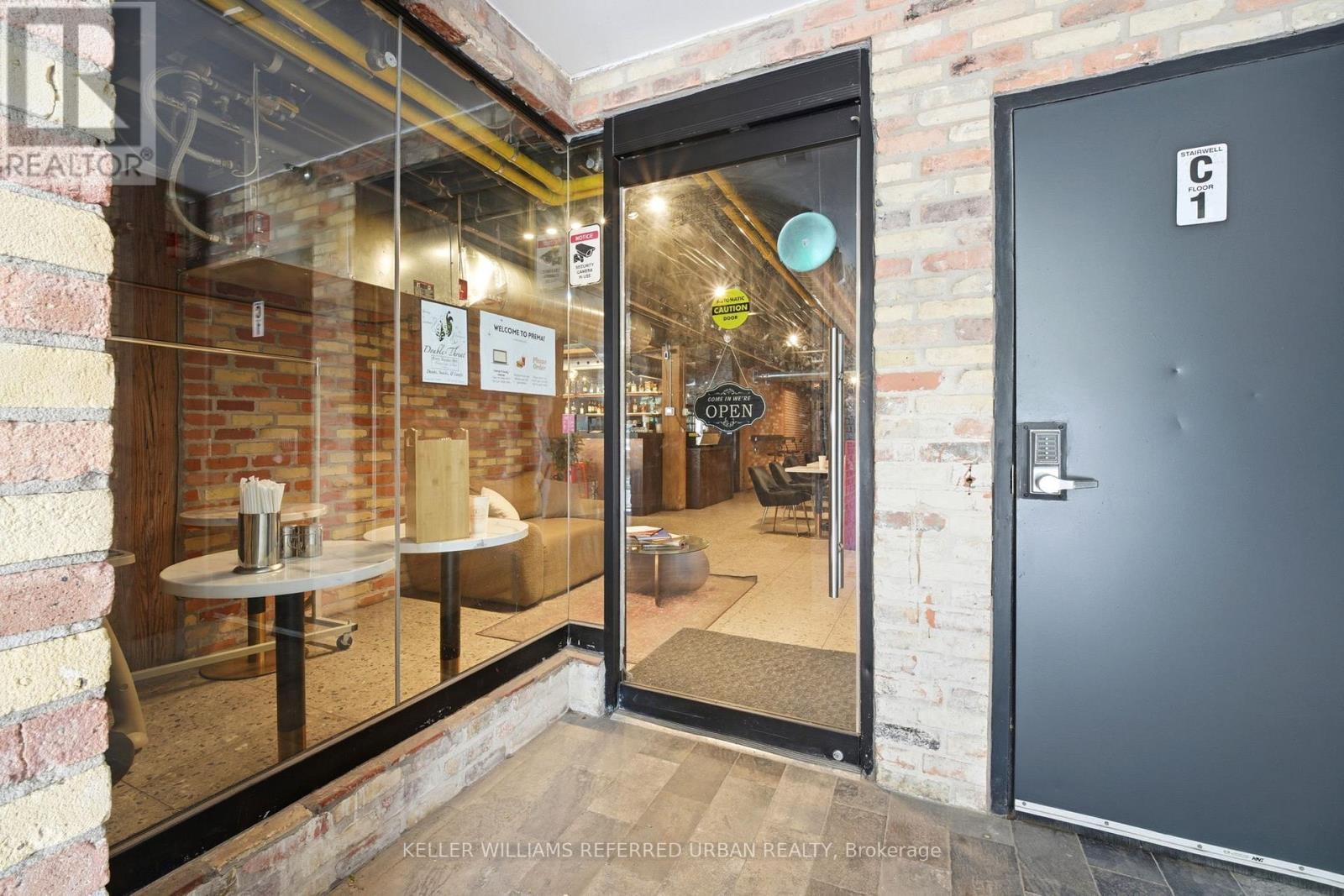 #110 - 35 Mccaul Street, Toronto, Ontario  M5T 1V7 - Photo 4 - C13512728