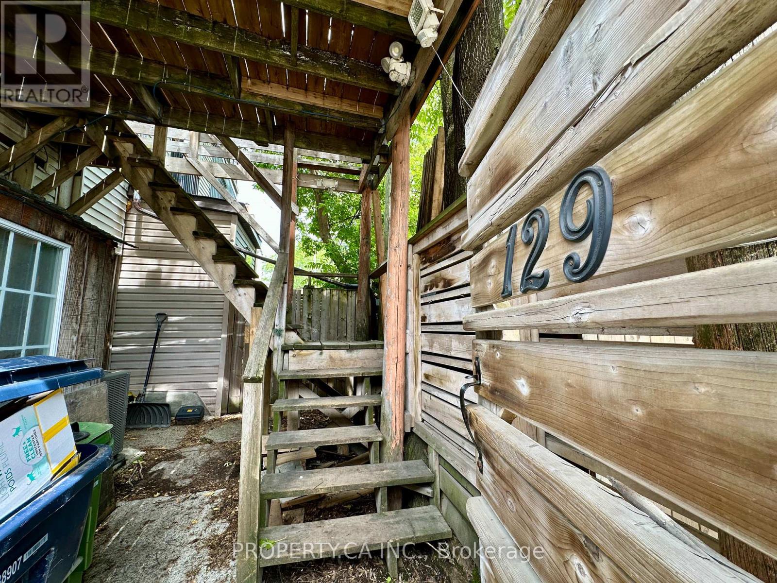 Upper - 129 Munro Street, Toronto, Ontario M4M 2B8 - Photo 20 - E13512364