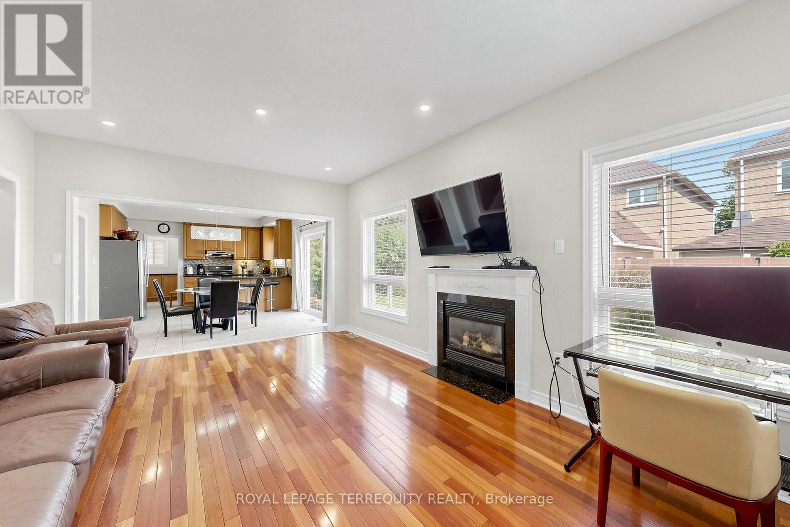 12 Ballantyne Drive, Ajax, Ontario  L1T 4H8 - Photo 12 - E13512796