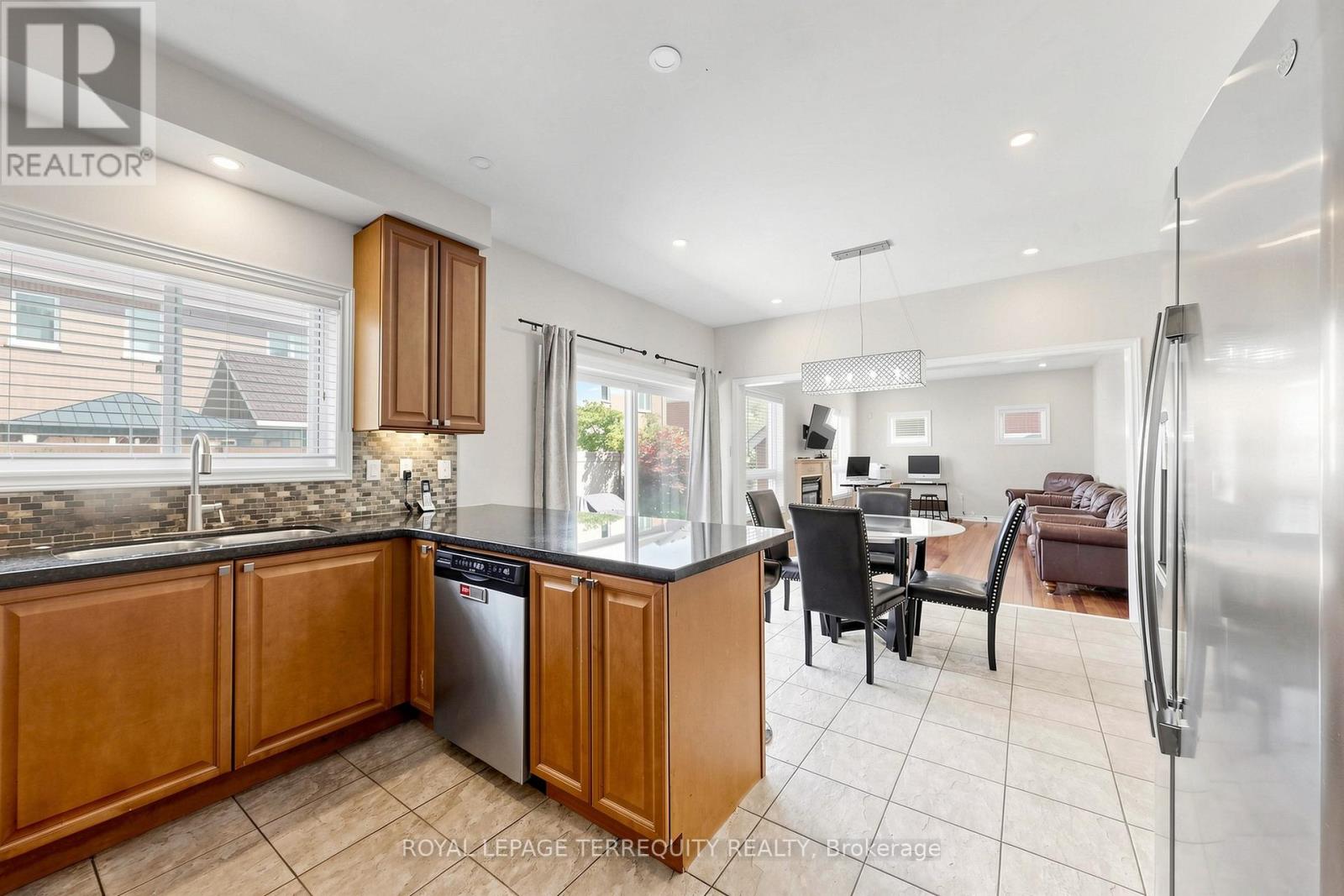 12 Ballantyne Drive, Ajax, Ontario  L1T 4H8 - Photo 14 - E13512796