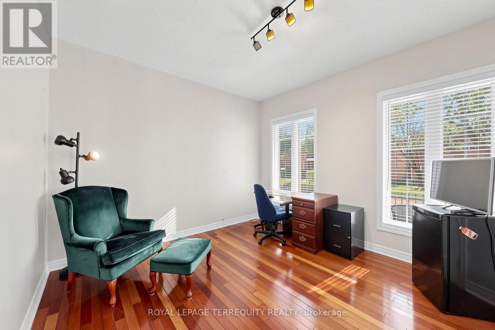 12 Ballantyne Drive, Ajax, Ontario  L1T 4H8 - Photo 19 - E13512796