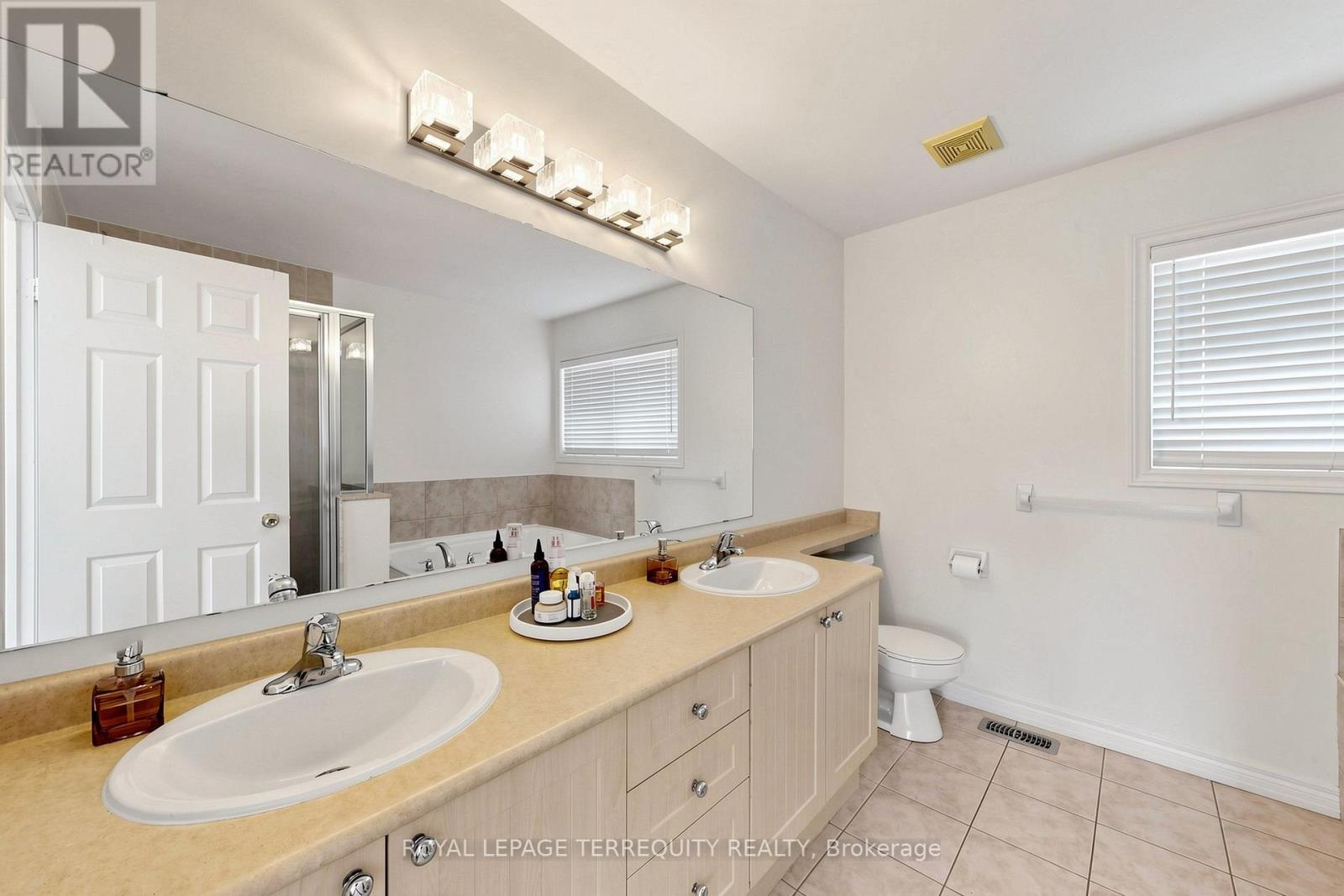 12 Ballantyne Drive, Ajax, Ontario  L1T 4H8 - Photo 28 - E13512796