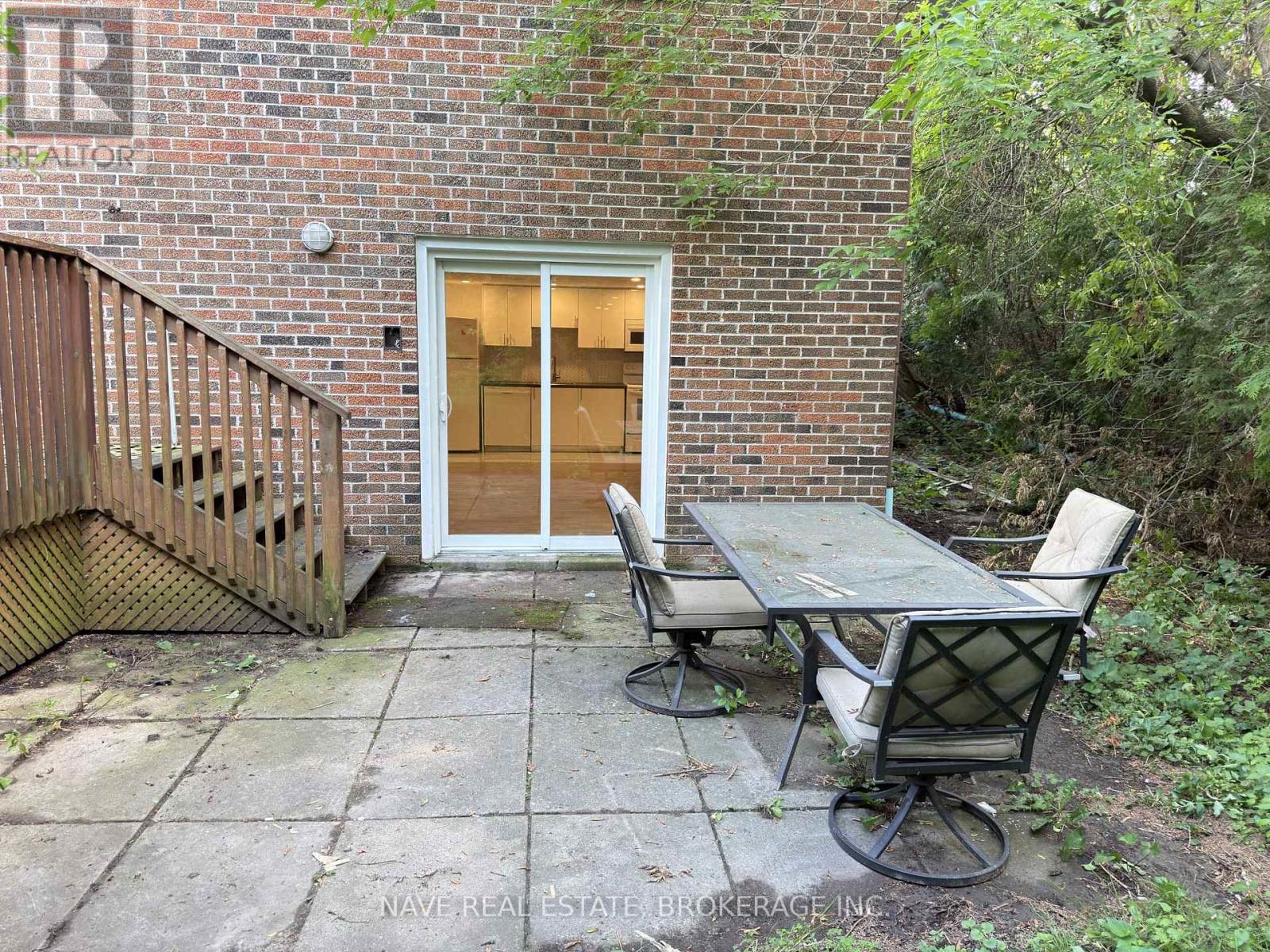 Back Unit - 54 Elgin Mills Road W, Richmond Hill, Ontario  L4C 4M2 - Photo 16 - N13512390