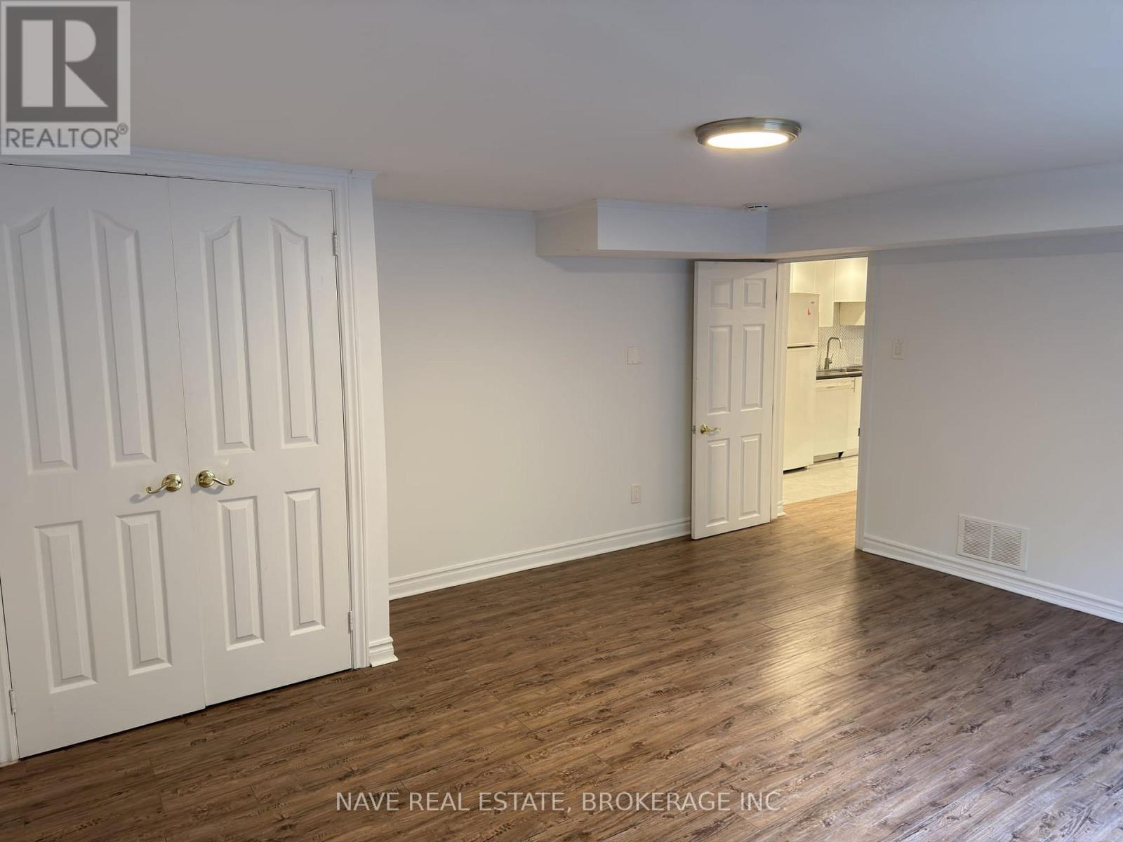 Back Unit - 54 Elgin Mills Road W, Richmond Hill, Ontario  L4C 4M2 - Photo 7 - N13512390