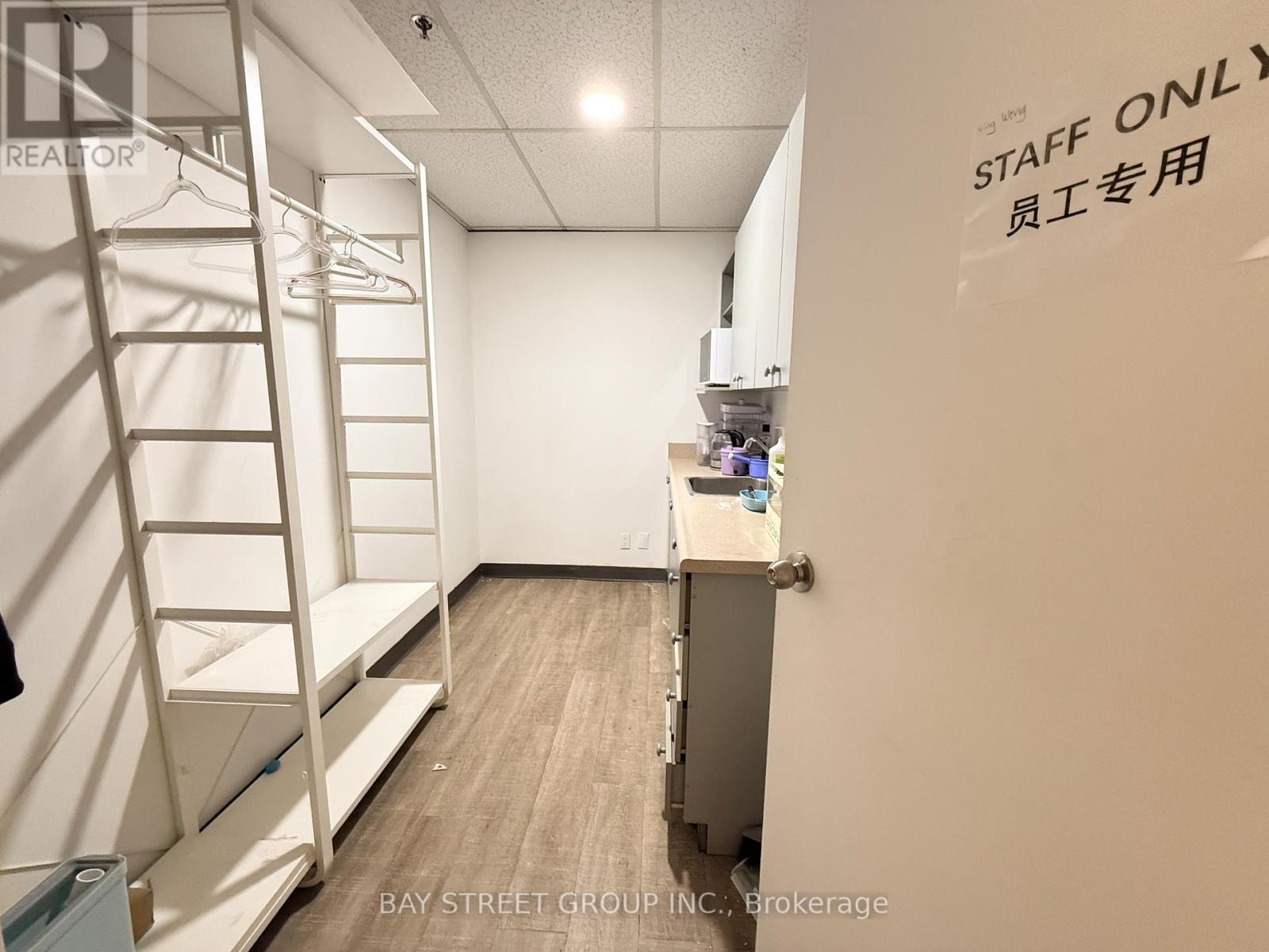 Unit 202 - 100 Steelcase Road E, Markham, Ontario  L3R 1E8 - Photo 15 - N13512540