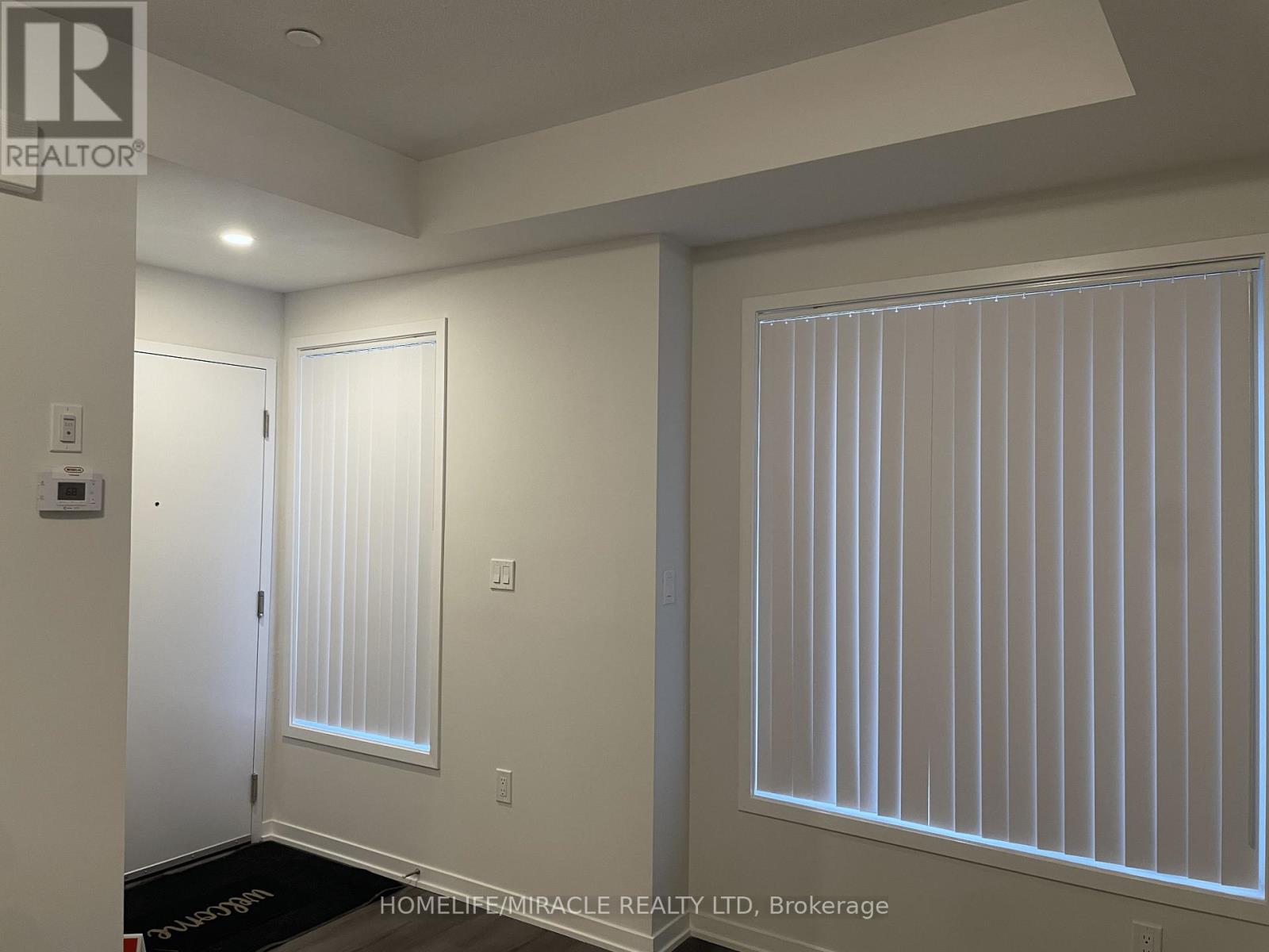 189 - 141 Honeycrisp Crescent, Vaughan, Ontario  L4K 0N7 - Photo 4 - N13512572