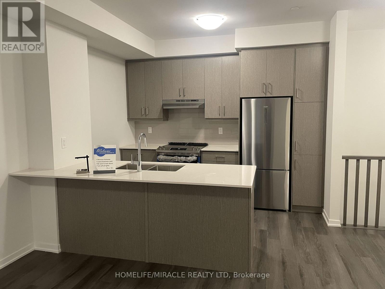 189 - 141 Honeycrisp Crescent, Vaughan, Ontario  L4K 0N7 - Photo 6 - N13512572