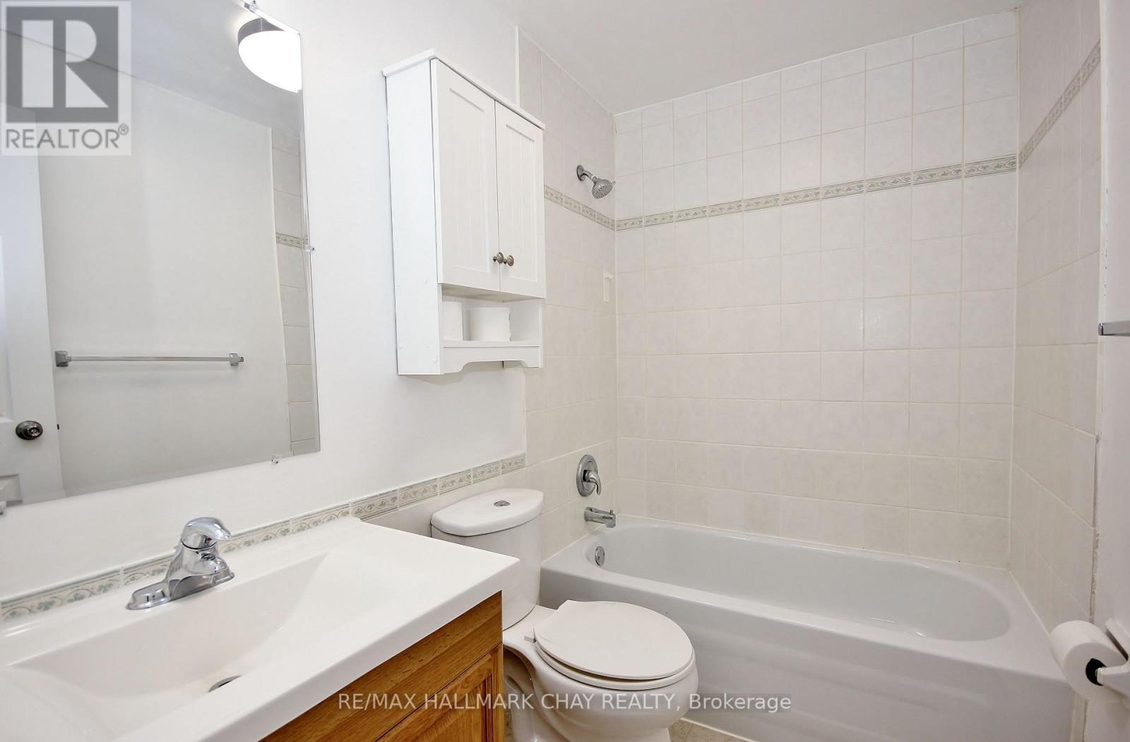 C3a - 95 Holland Street W, Bradford West Gwillimbury, Ontario  L3Z 1R8 - Photo 6 - N13512752