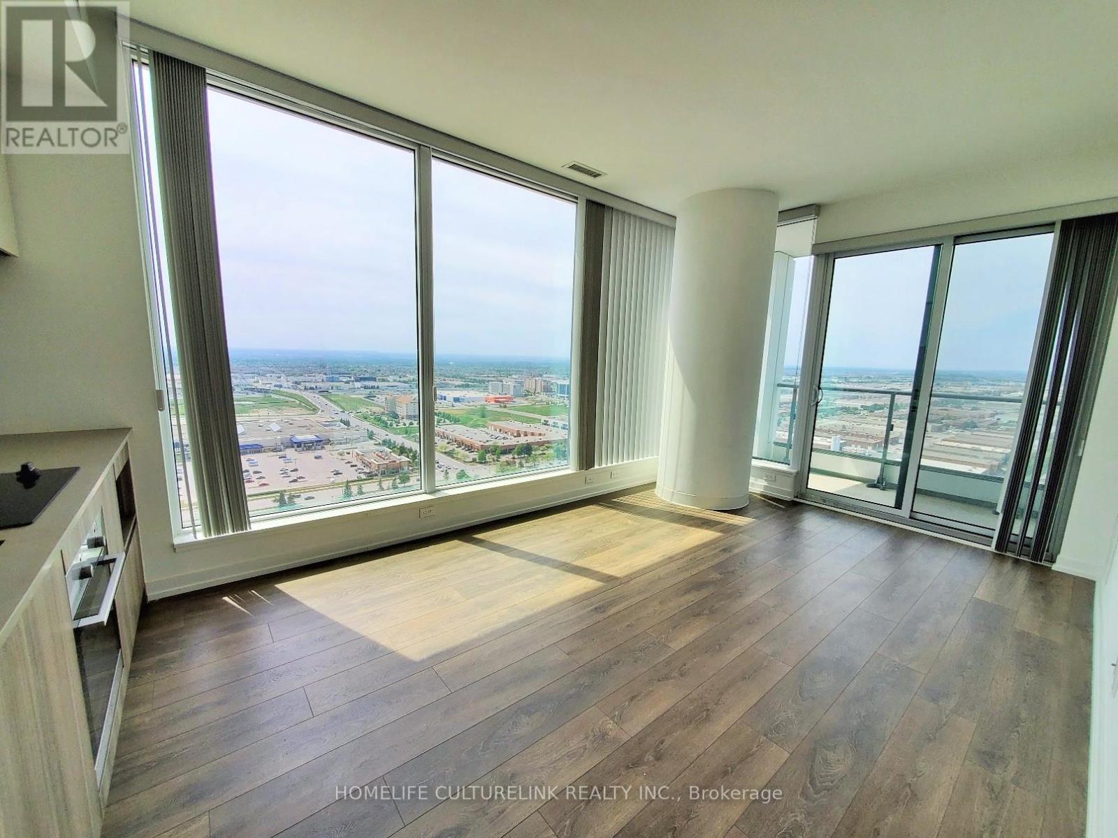 2710 - 5 BUTTERMILL AVENUE - Photo 2
