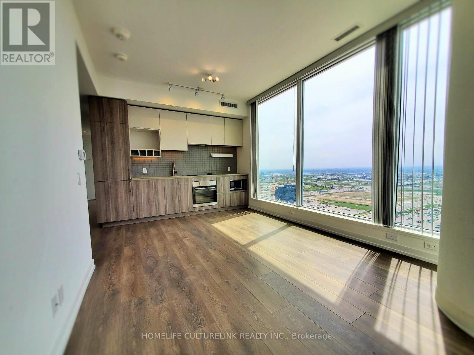 2710 - 5 BUTTERMILL AVENUE - Photo 4