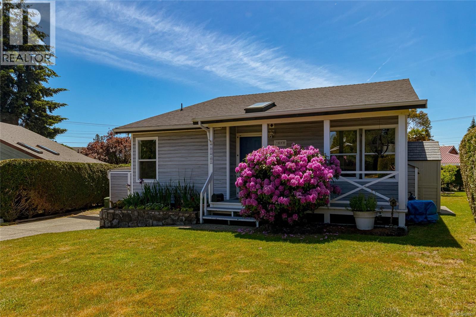 7840 Fairmeadow Pl, Central Saanich