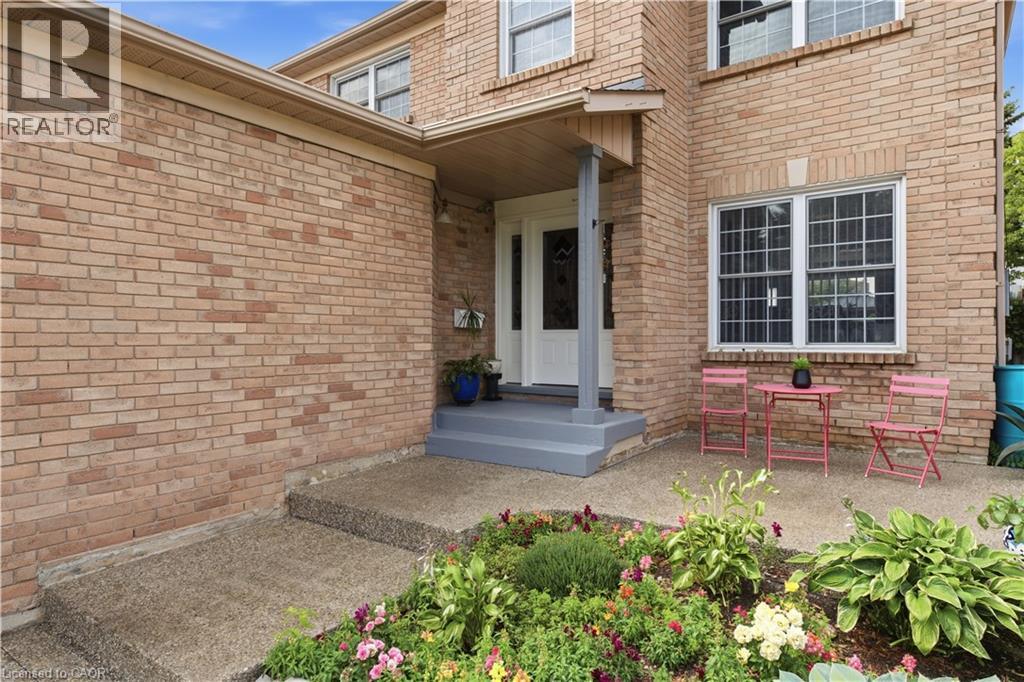 350 Saginaw Parkway, Cambridge, Ontario  N1T 1R8 - Photo 2 - 40844555