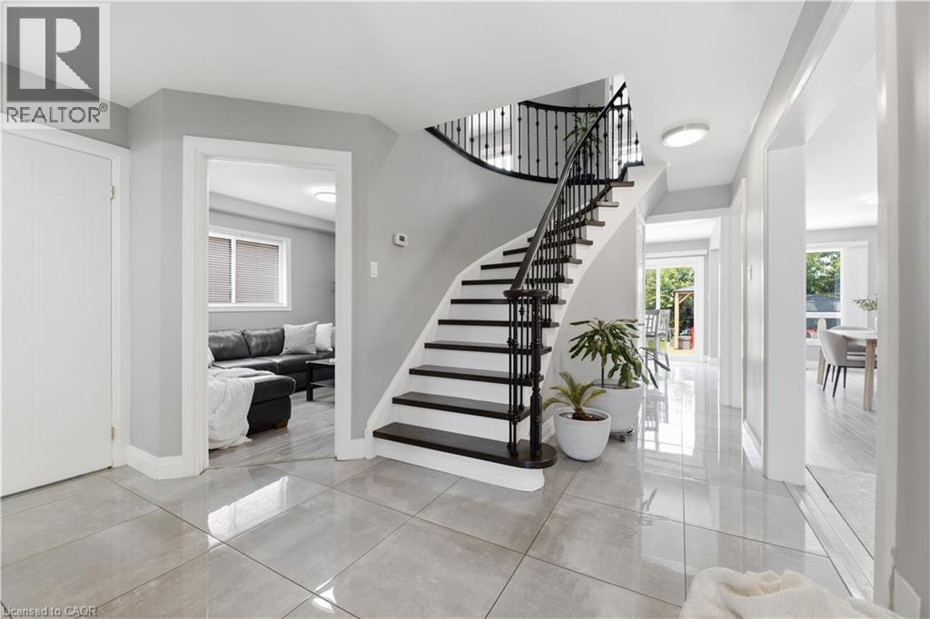 350 Saginaw Parkway, Cambridge, Ontario  N1T 1R8 - Photo 4 - 40844555