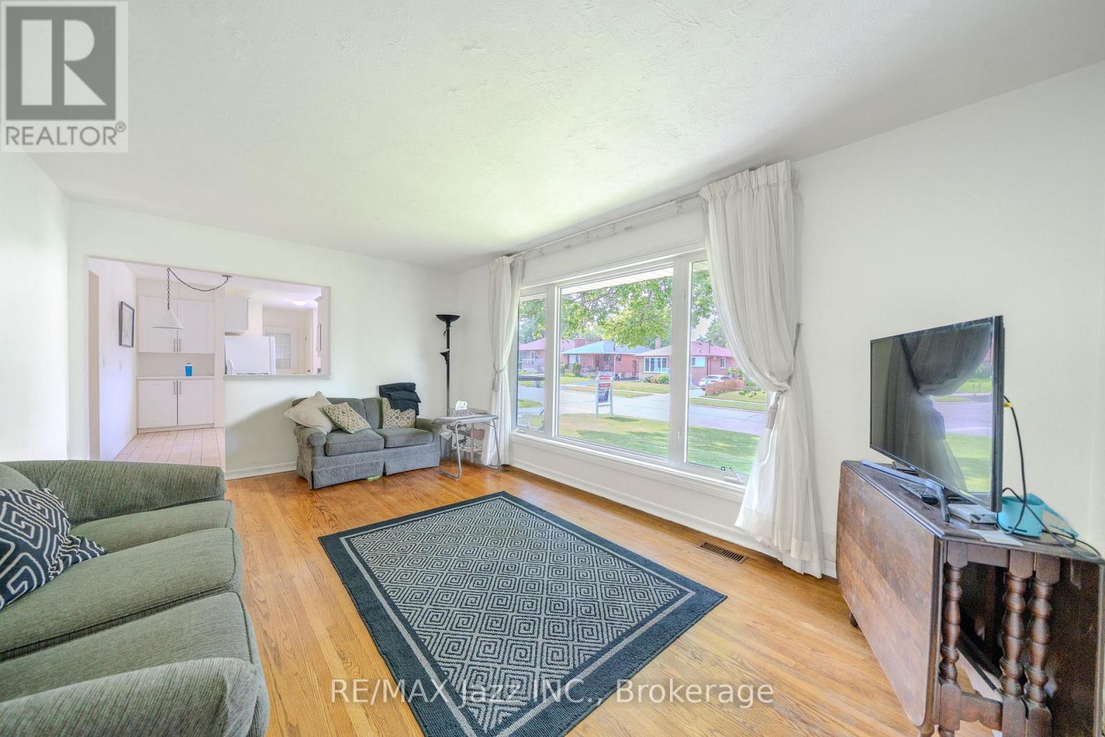 607 Gliddon Avenue, Oshawa, Ontario L1H 2A1 - Photo 12 - E13512922