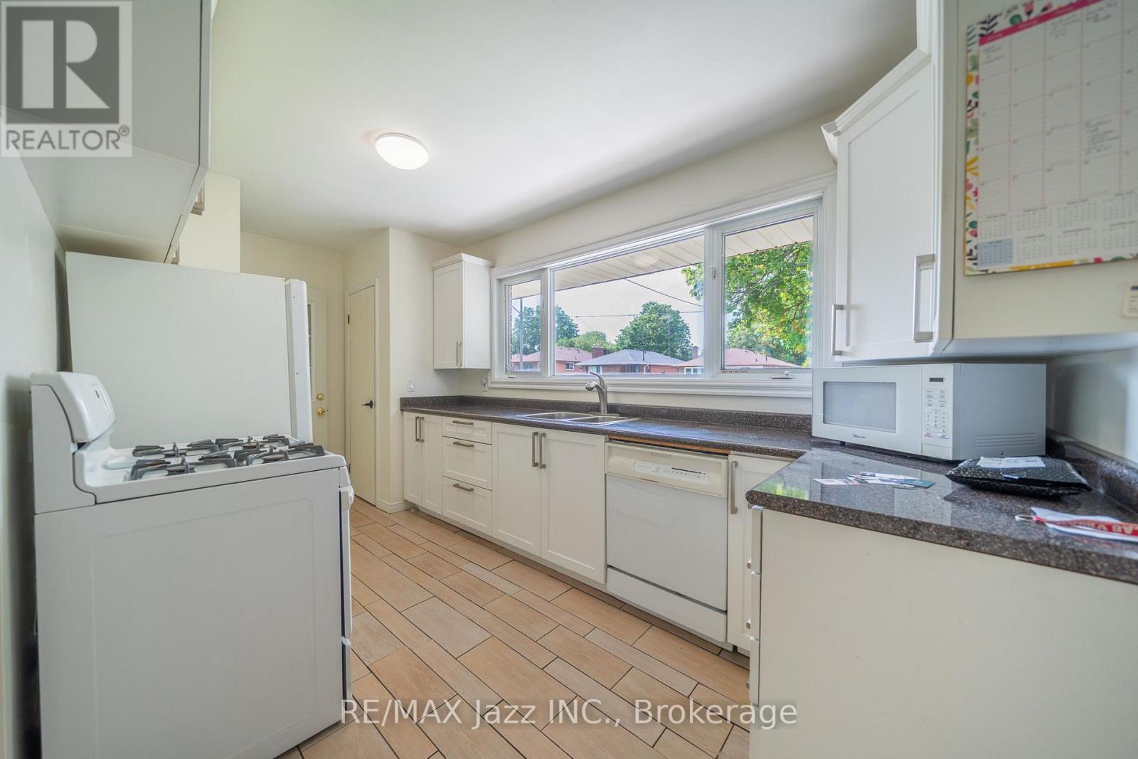 607 Gliddon Avenue, Oshawa, Ontario L1H 2A1 - Photo 17 - E13512922