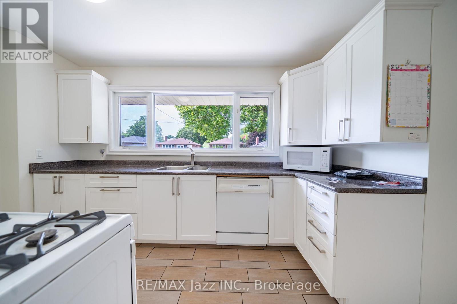 607 Gliddon Avenue, Oshawa, Ontario L1H 2A1 - Photo 18 - E13512922