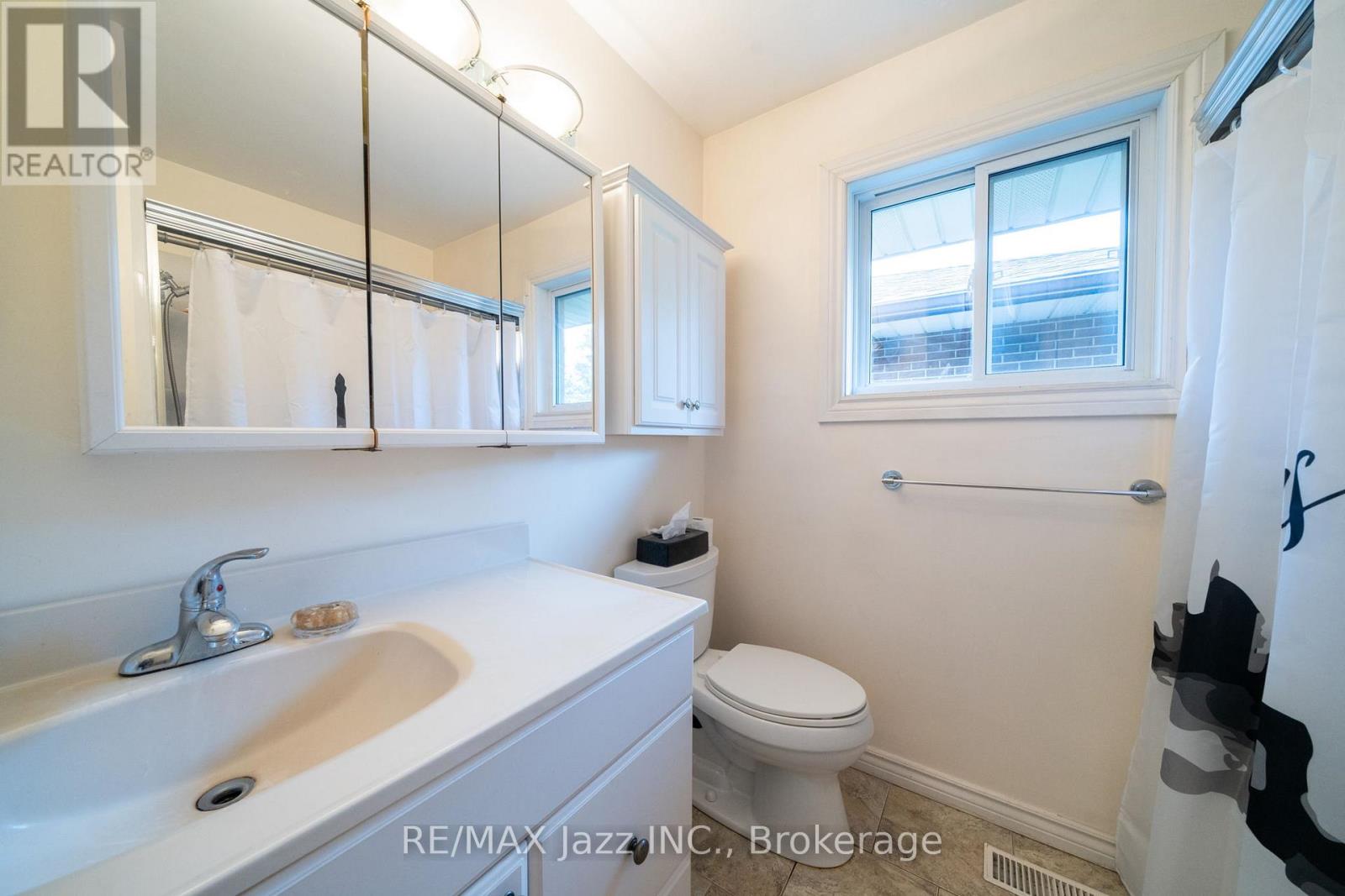 607 Gliddon Avenue, Oshawa, Ontario L1H 2A1 - Photo 29 - E13512922