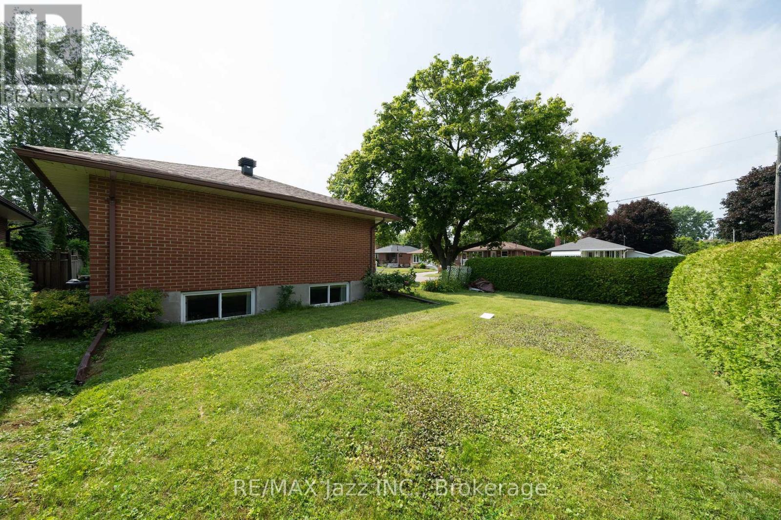 607 Gliddon Avenue, Oshawa, Ontario L1H 2A1 - Photo 49 - E13512922