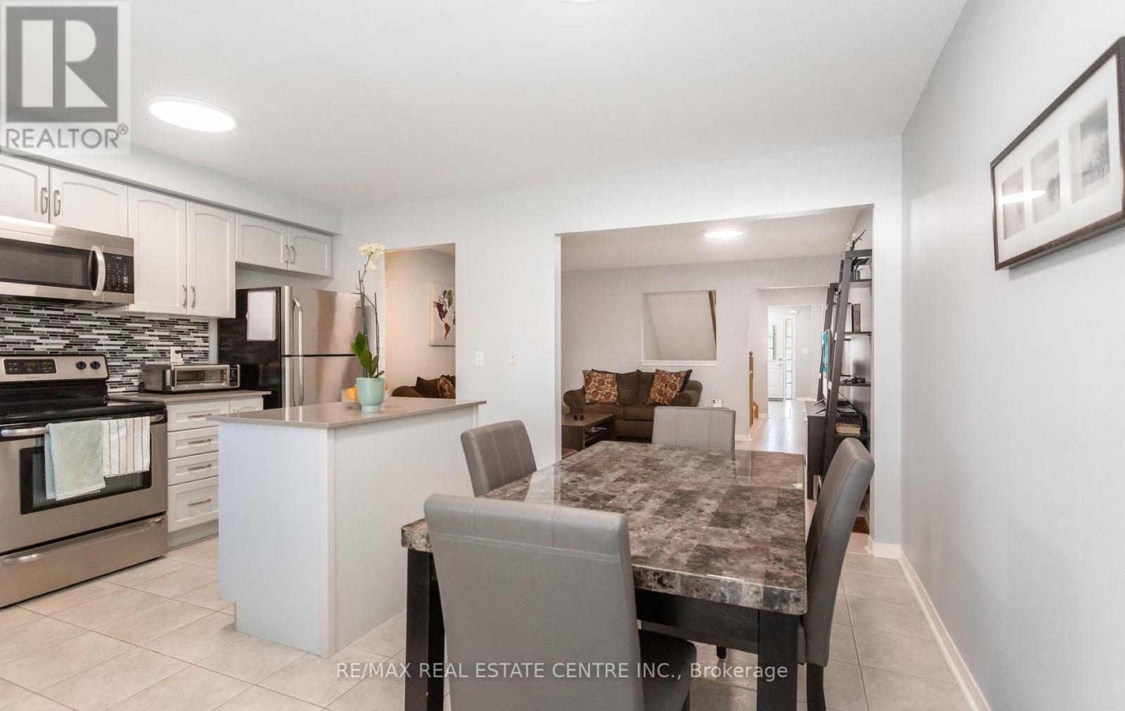 49 Teal Crest Circle, Brampton, Ontario  L6X 2Z5 - Photo 16 - W13512398