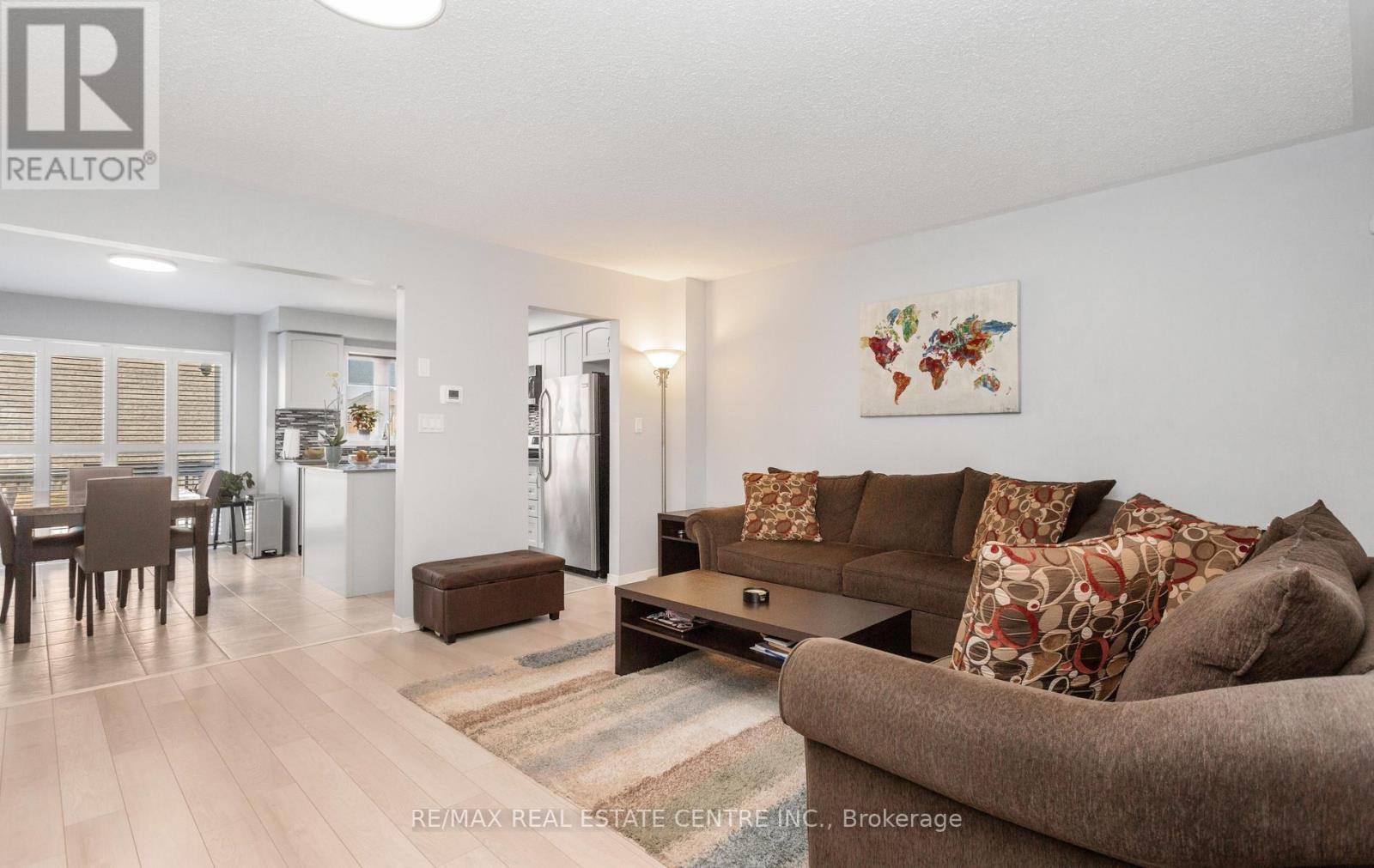 49 Teal Crest Circle, Brampton, Ontario  L6X 2Z5 - Photo 9 - W13512398