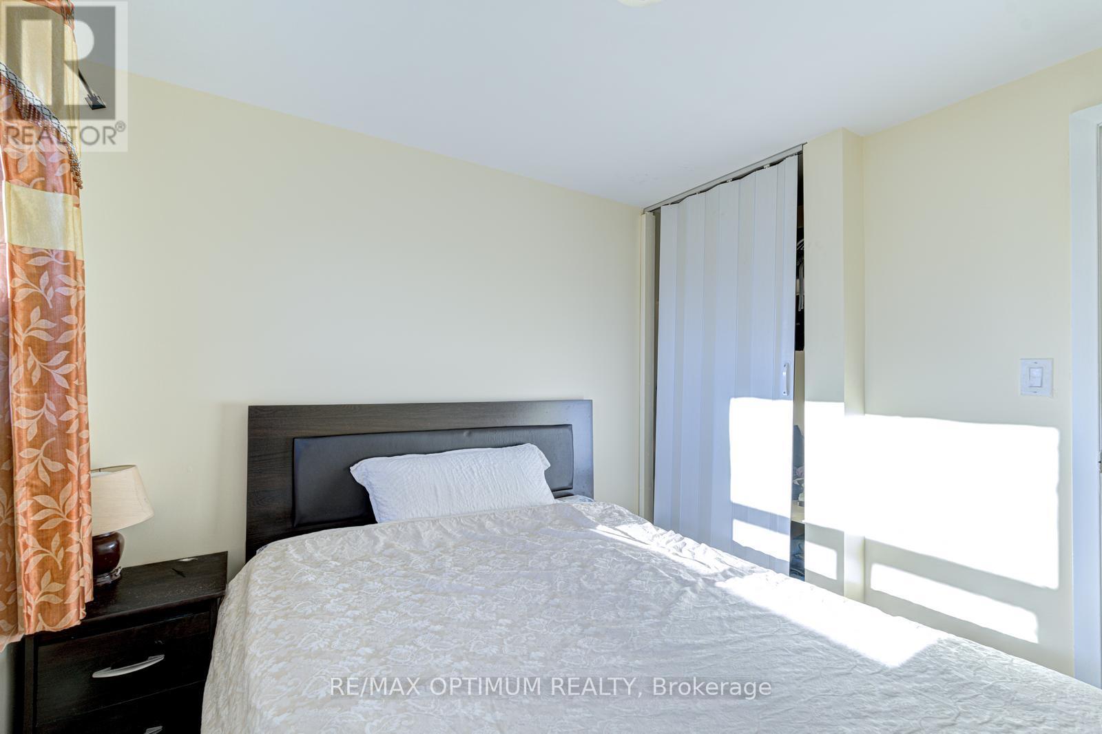 21 Juniper Crescent, Brampton, Ontario  L6S 1J9 - Photo 20 - W13512400