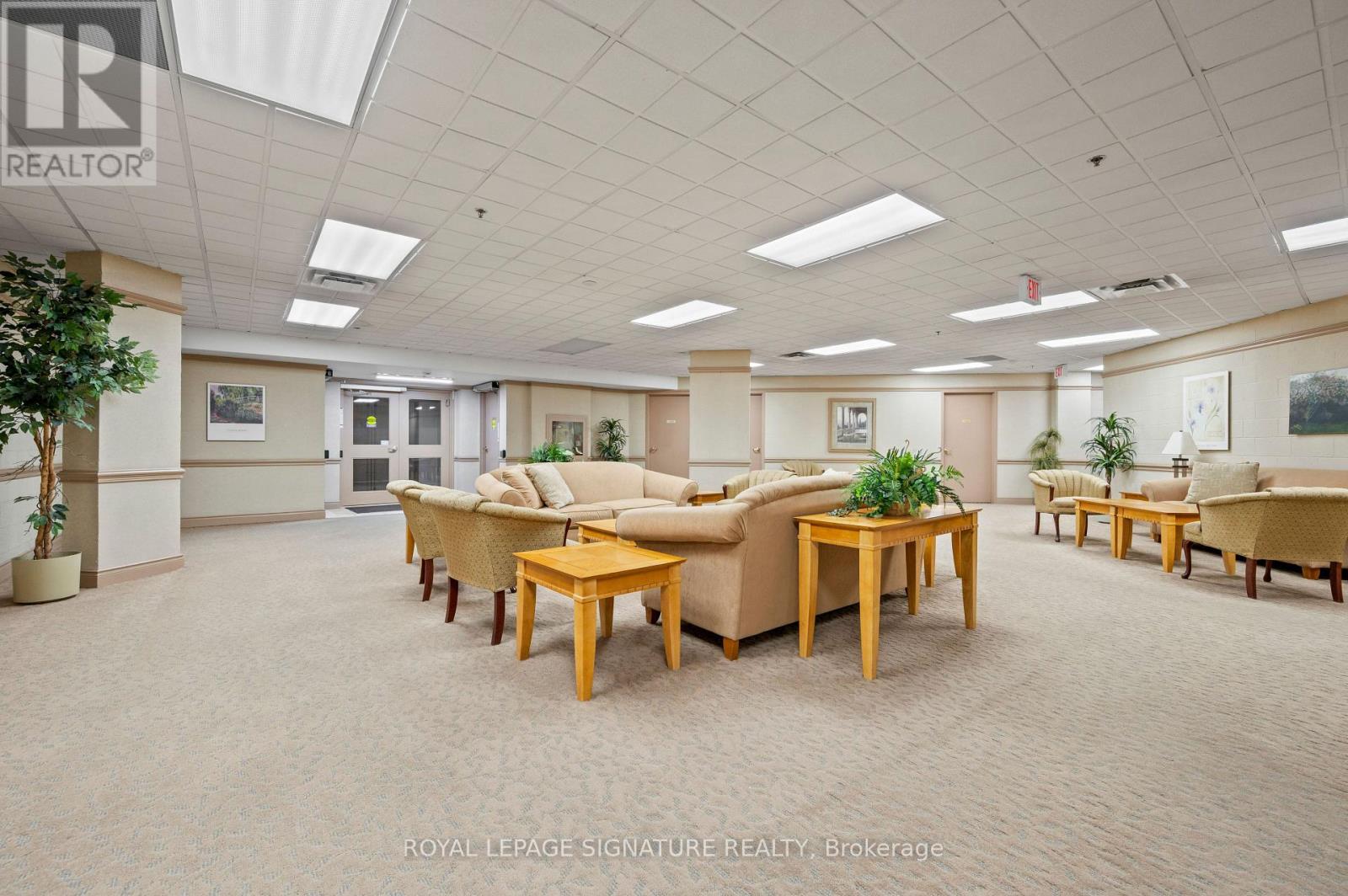 205 - 3 Dayspring Circle, Brampton, Ontario  L6P 1B7 - Photo 45 - W13512468