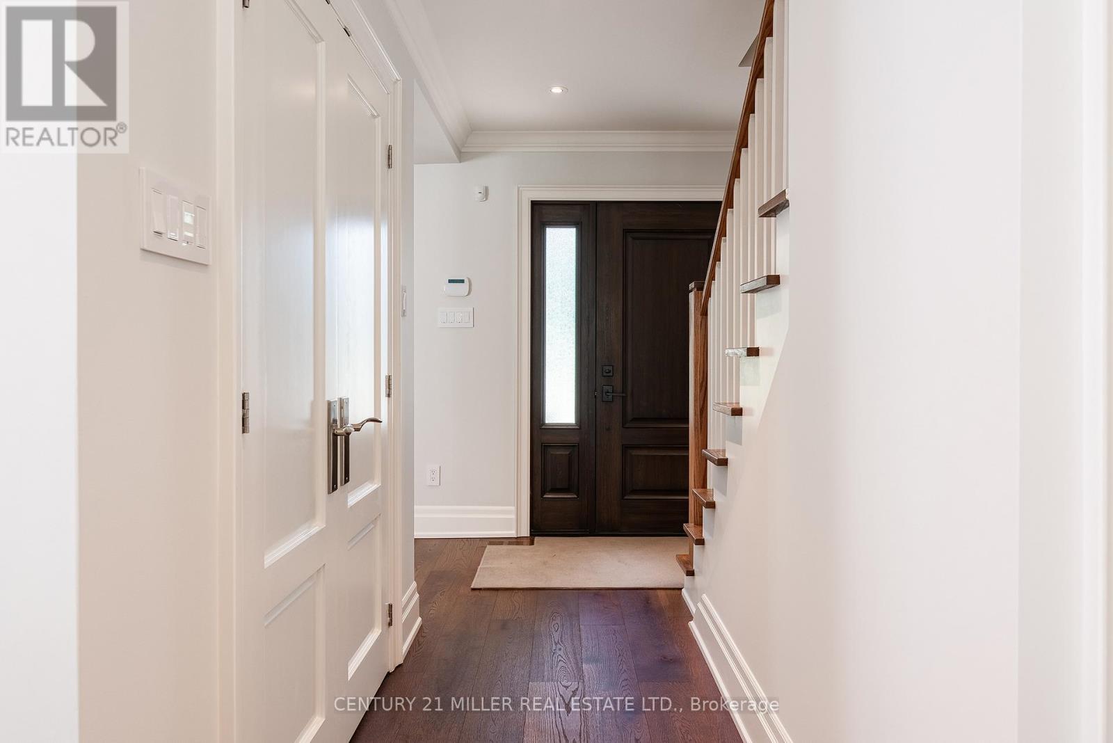 27 Wilson Street, Oakville, Ontario  L6K 3G2 - Photo 4 - W13512488