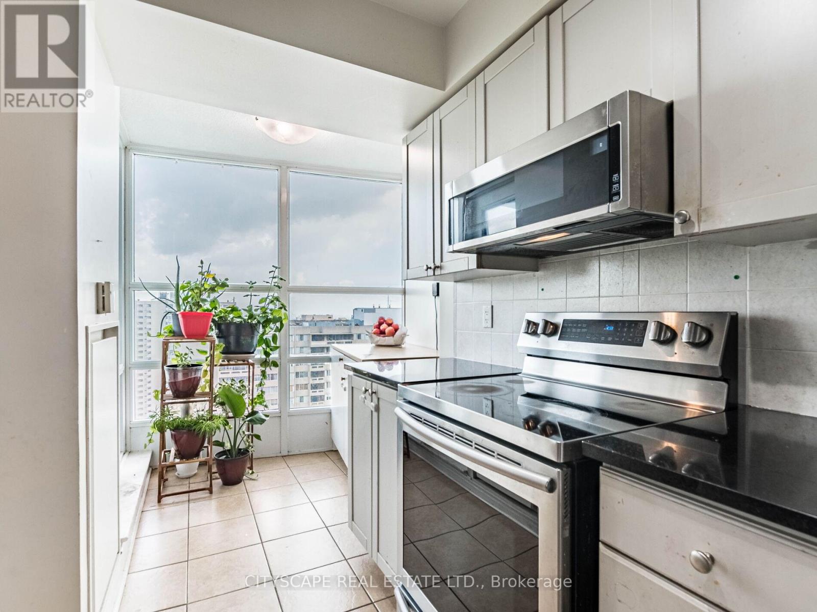 2111 - 1 Elm Drive W, Mississauga, Ontario  L5B 4M1 - Photo 15 - W13512578