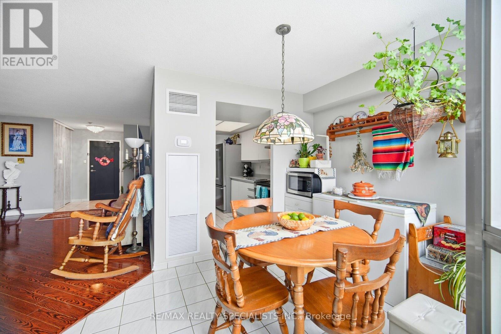 805 - 5 Rowntree Road N, Toronto, Ontario  M9V 5G9 - Photo 16 - W13512654