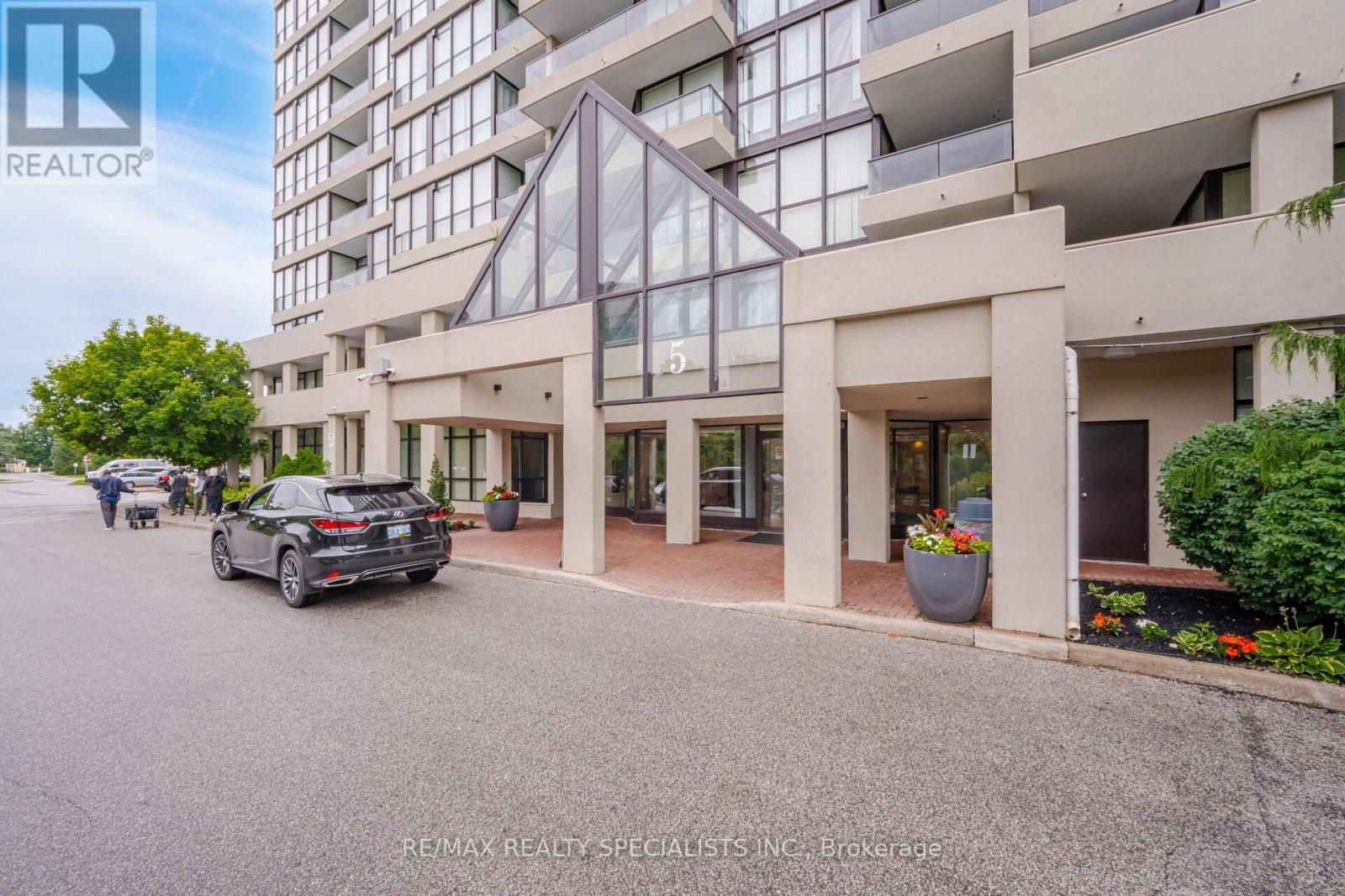 805 - 5 Rowntree Road N, Toronto, Ontario  M9V 5G9 - Photo 3 - W13512654