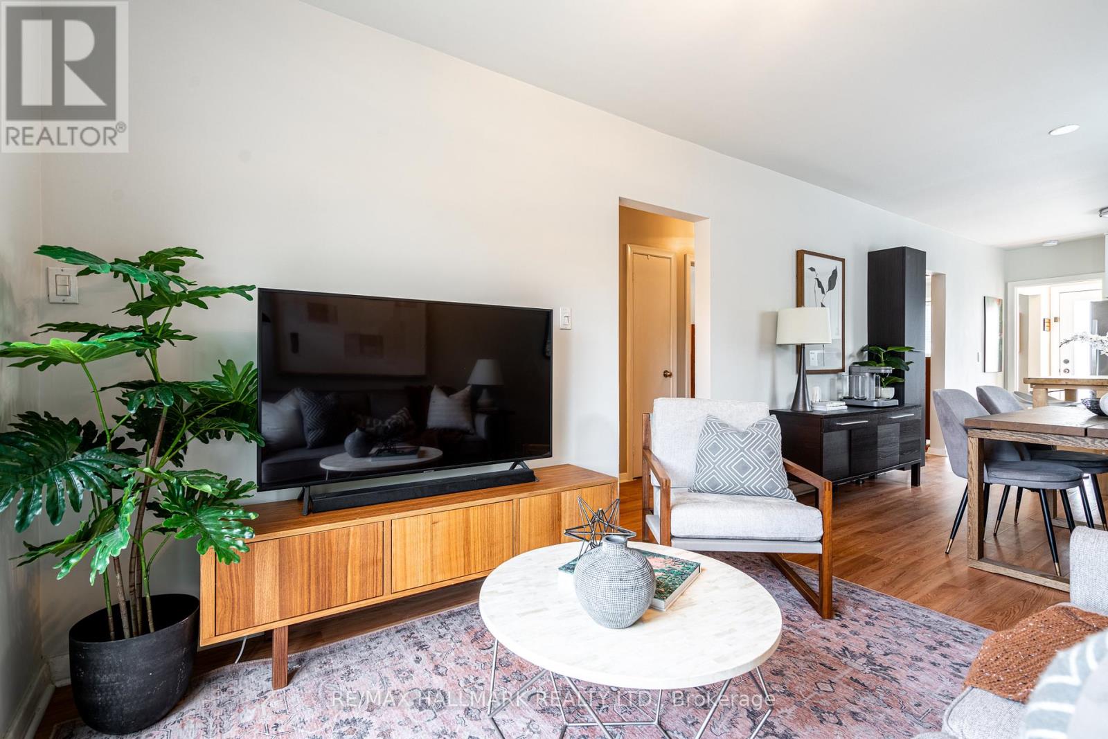 Upper - 41 Treeview Drive, Toronto, Ontario  M8W 4C1 - Photo 15 - W13512680