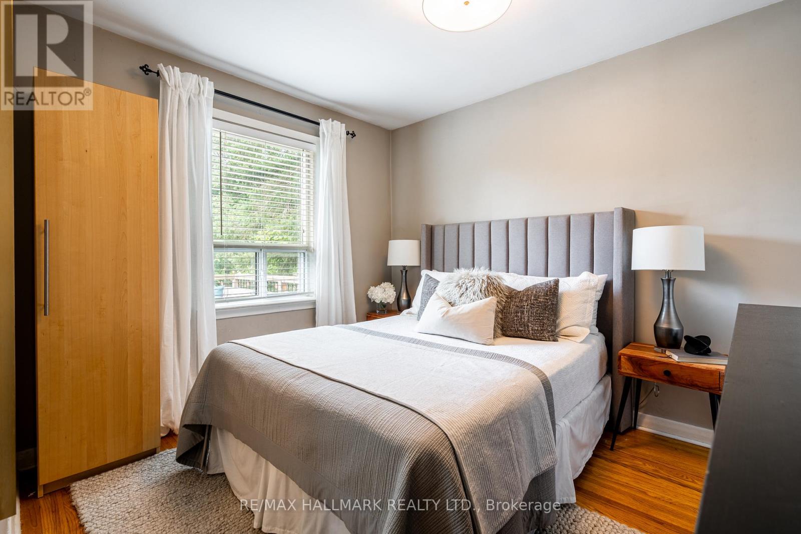 Upper - 41 Treeview Drive, Toronto, Ontario  M8W 4C1 - Photo 16 - W13512680