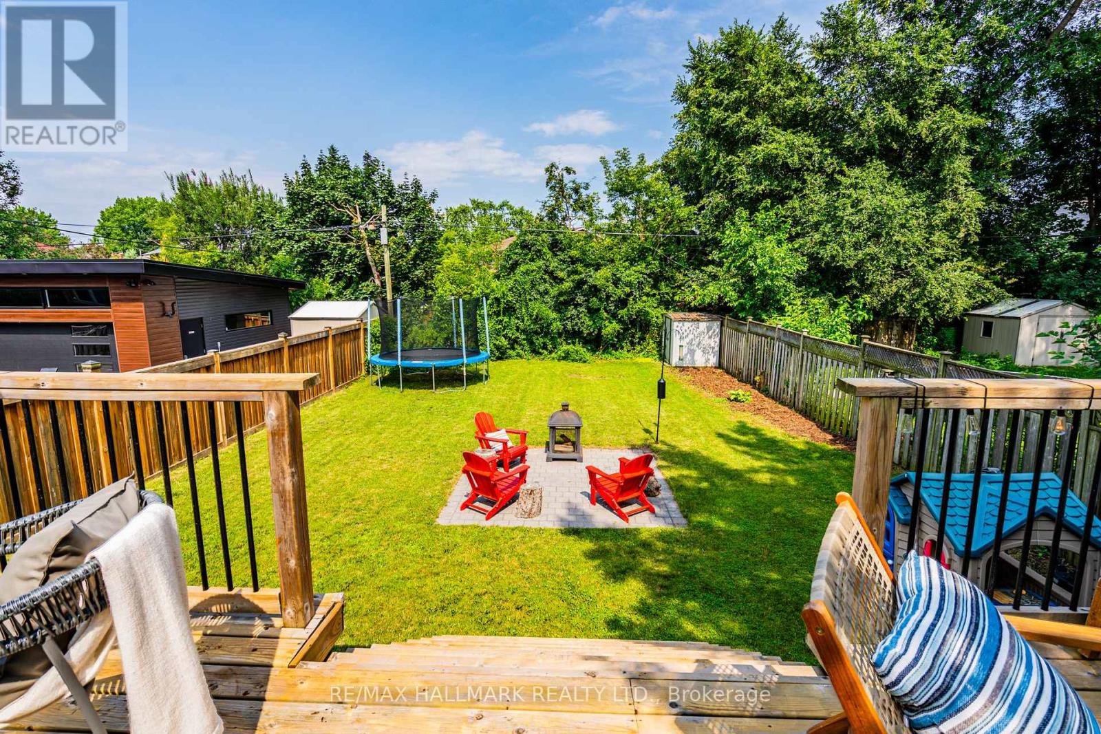 Upper - 41 Treeview Drive, Toronto, Ontario  M8W 4C1 - Photo 24 - W13512680