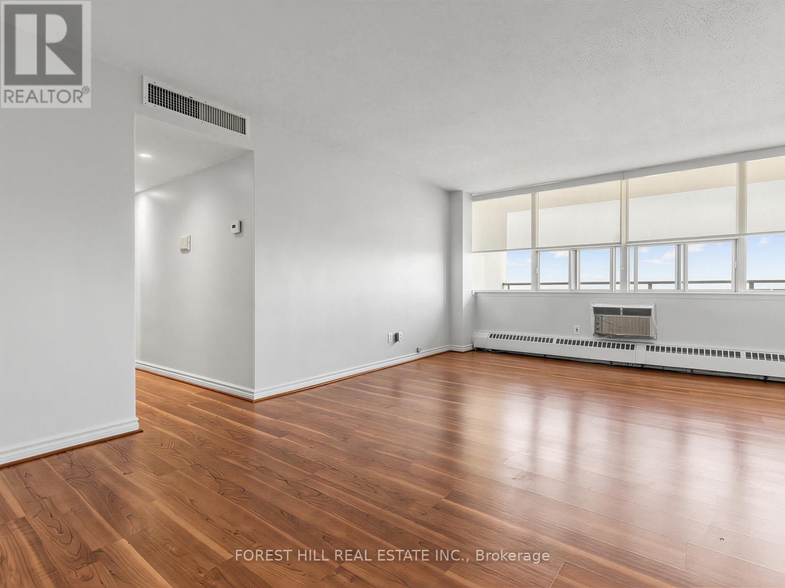 2212 - 155 Marlee Avenue, Toronto, Ontario  M6B 4B5 - Photo 2 - W13512686