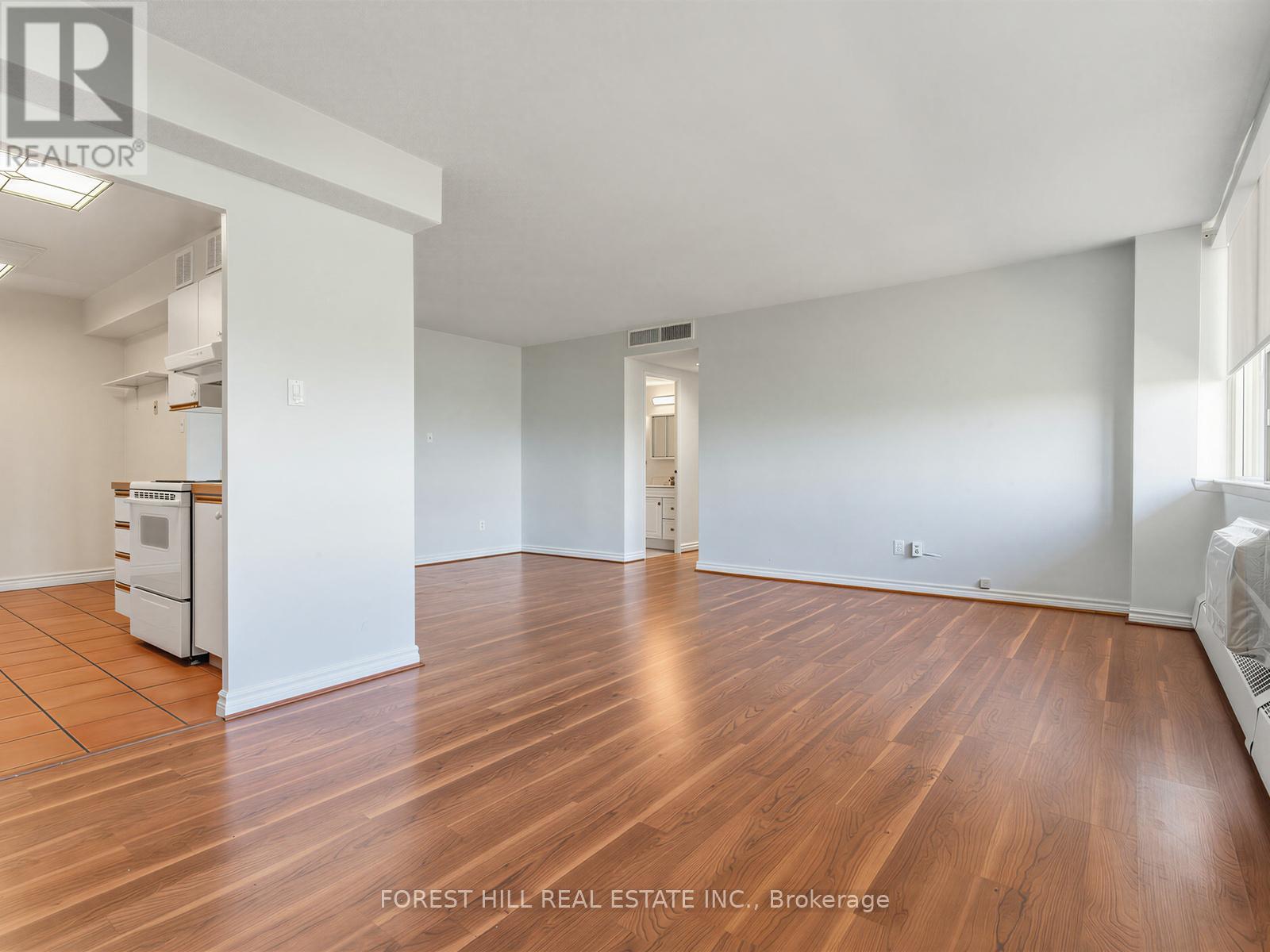 2212 - 155 Marlee Avenue, Toronto, Ontario  M6B 4B5 - Photo 4 - W13512686