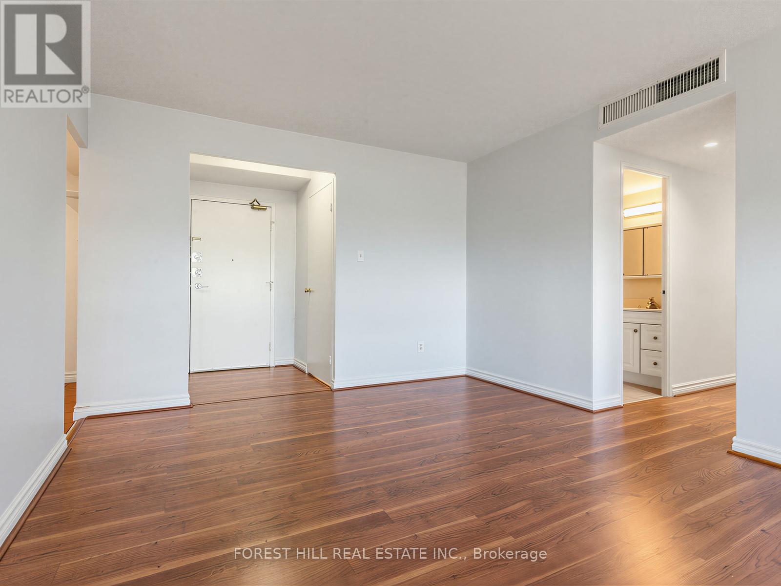 2212 - 155 Marlee Avenue, Toronto, Ontario  M6B 4B5 - Photo 7 - W13512686