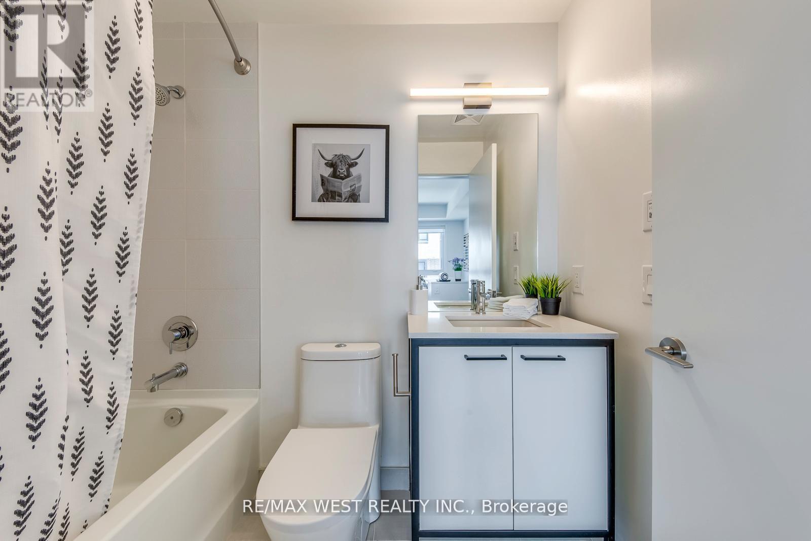 14 - 30 Ed Clark Gardens Boulevard, Toronto, Ontario  M6N 0B5 - Photo 34 - W13512714