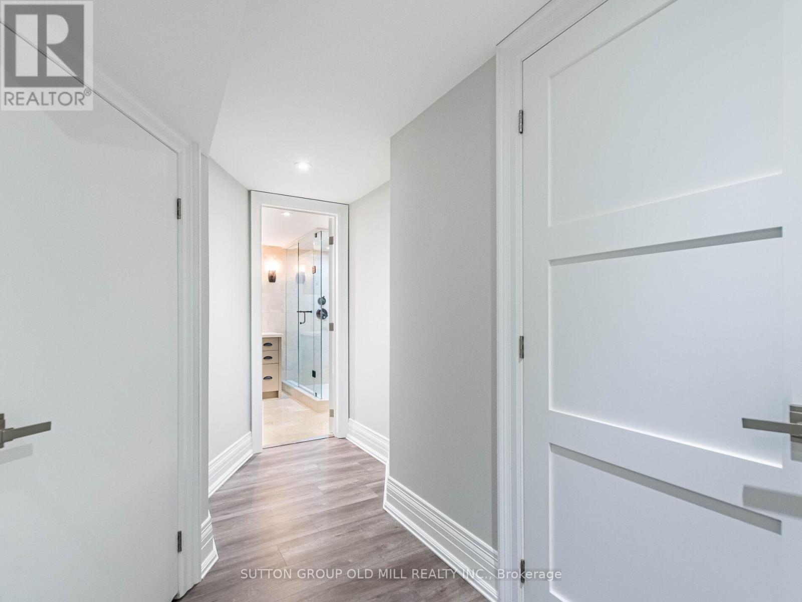 37 Suburban Drive, Mississauga, Ontario  L5N 1G8 - Photo 32 - W13512718
