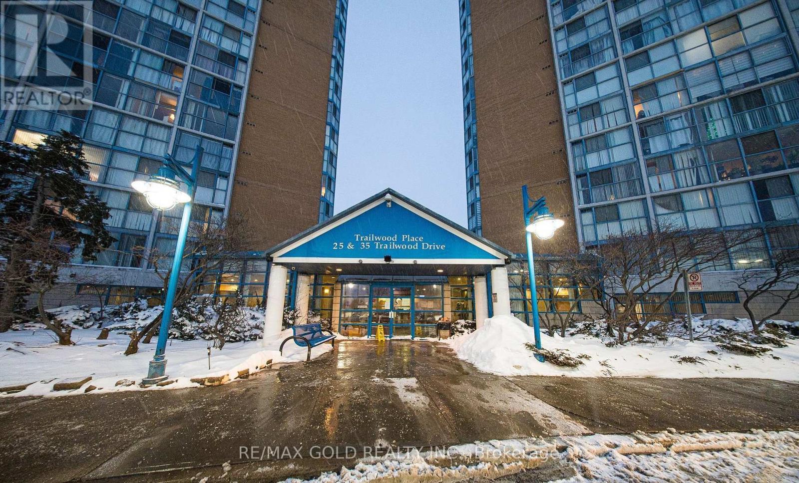 1112 - 35 Trailwood Drive, Mississauga, Ontario  L4Z 3L6 - Photo 2 - W13512770