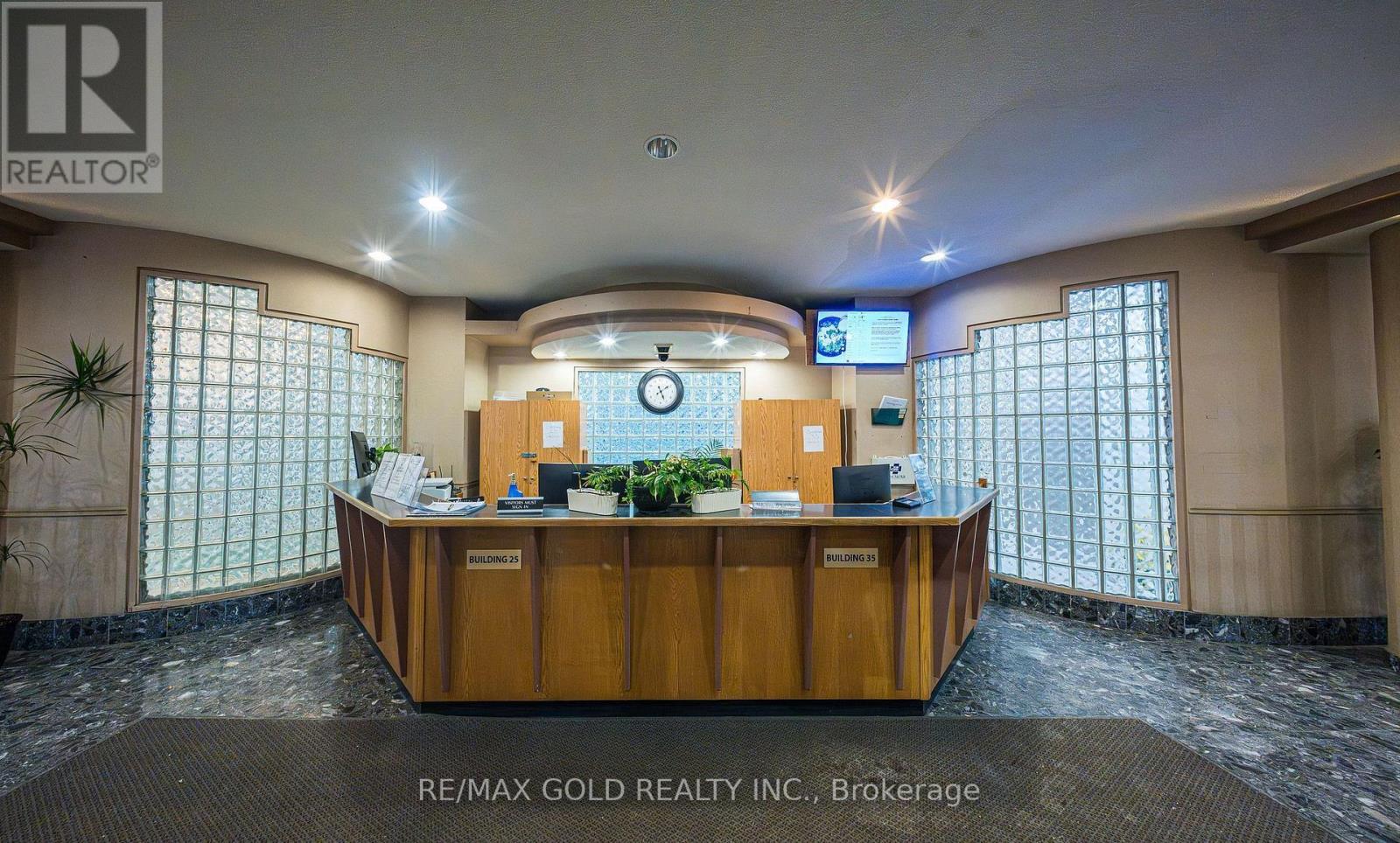 1112 - 35 Trailwood Drive, Mississauga, Ontario  L4Z 3L6 - Photo 3 - W13512770