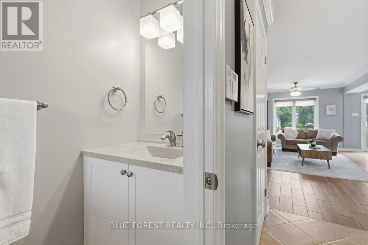 1367 Reardon Boulevard, London South, Ontario  N6M 1B4 - Photo 19 - X13512868