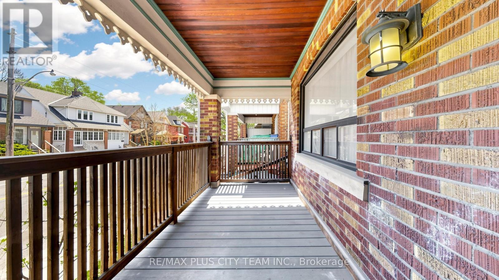 402 Woodbine Avenue, Toronto, Ontario  M4L 3P6 - Photo 24 - E13500792